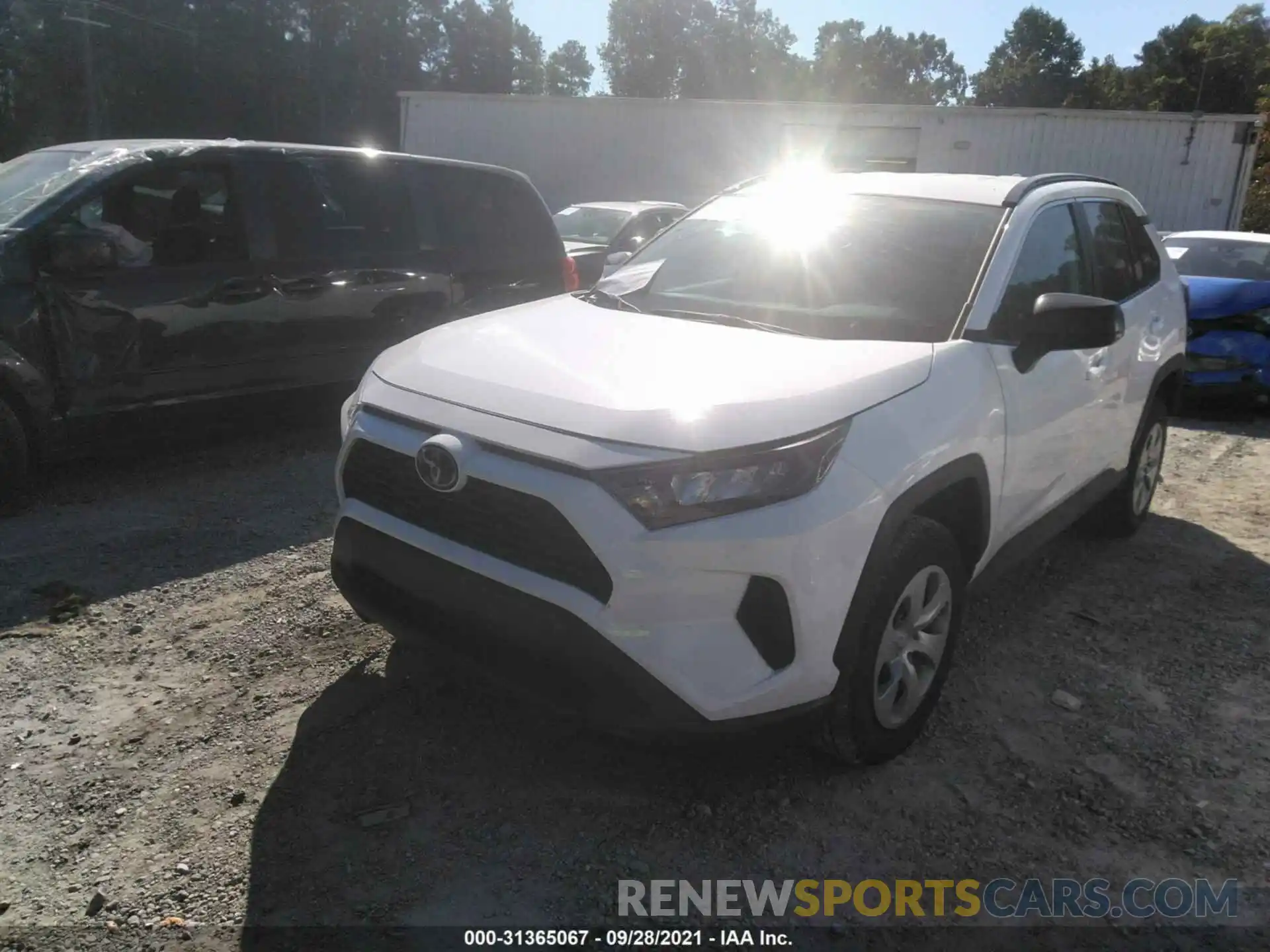 2 Photograph of a damaged car 2T3H1RFV2LC050990 TOYOTA RAV4 2020