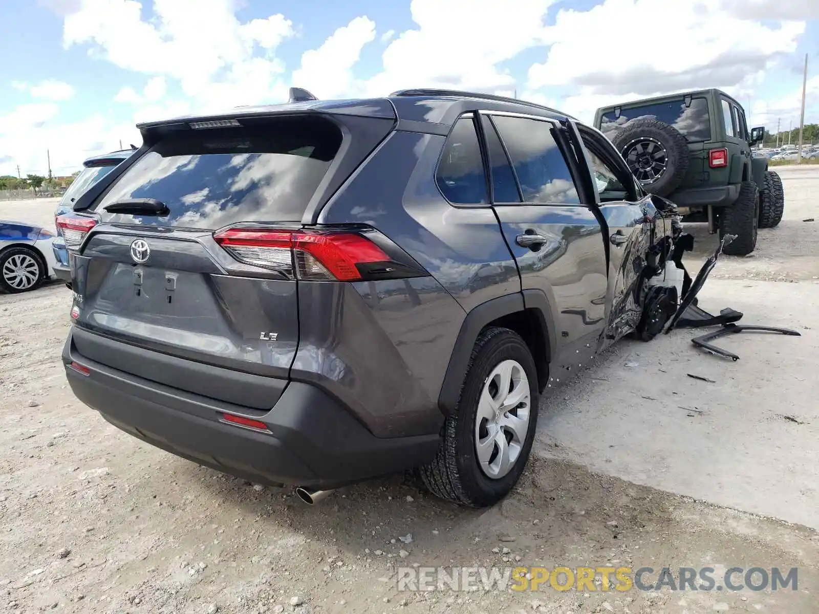 4 Photograph of a damaged car 2T3H1RFV2LC068101 TOYOTA RAV4 2020