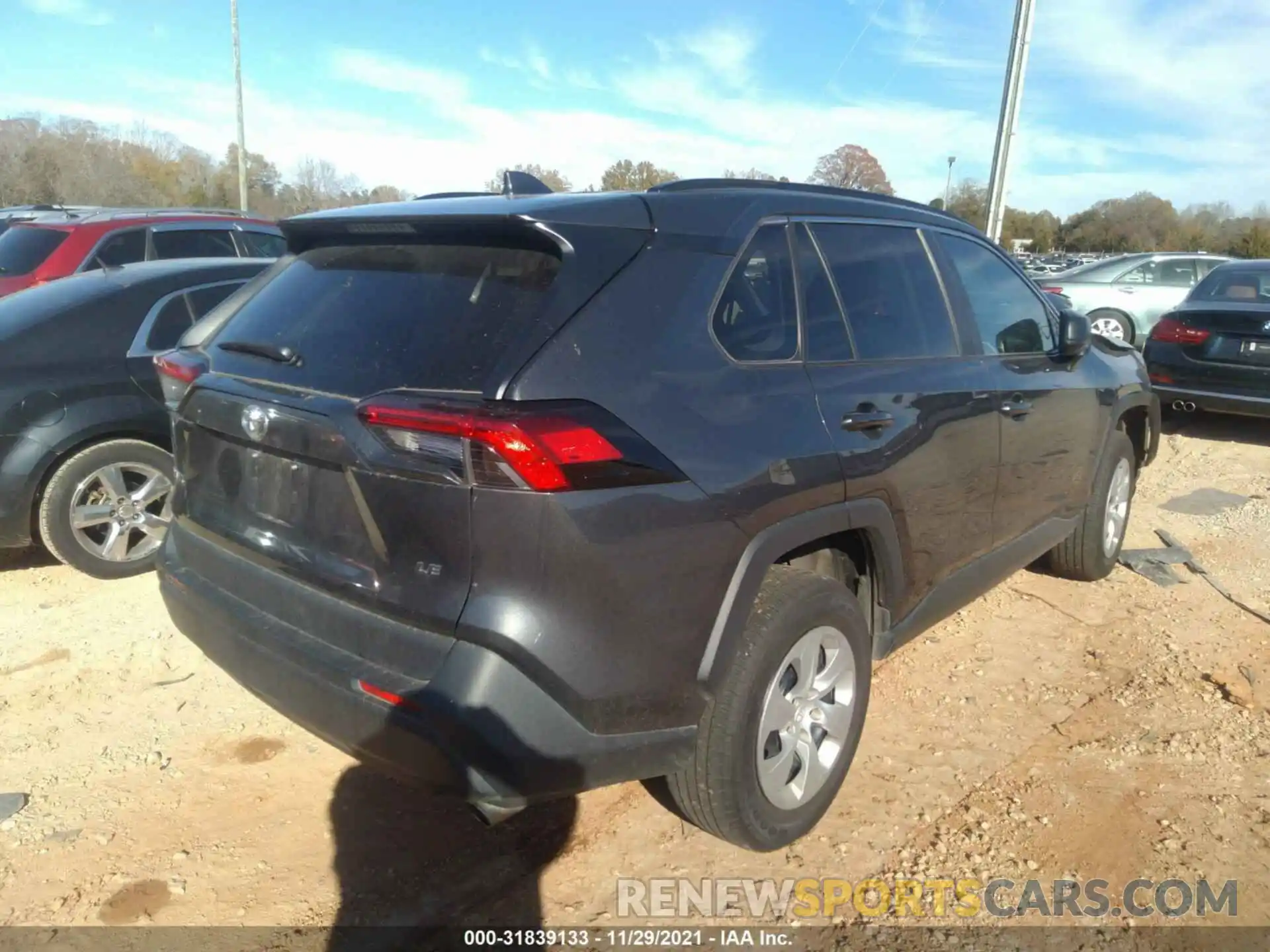 4 Photograph of a damaged car 2T3H1RFV2LC071838 TOYOTA RAV4 2020