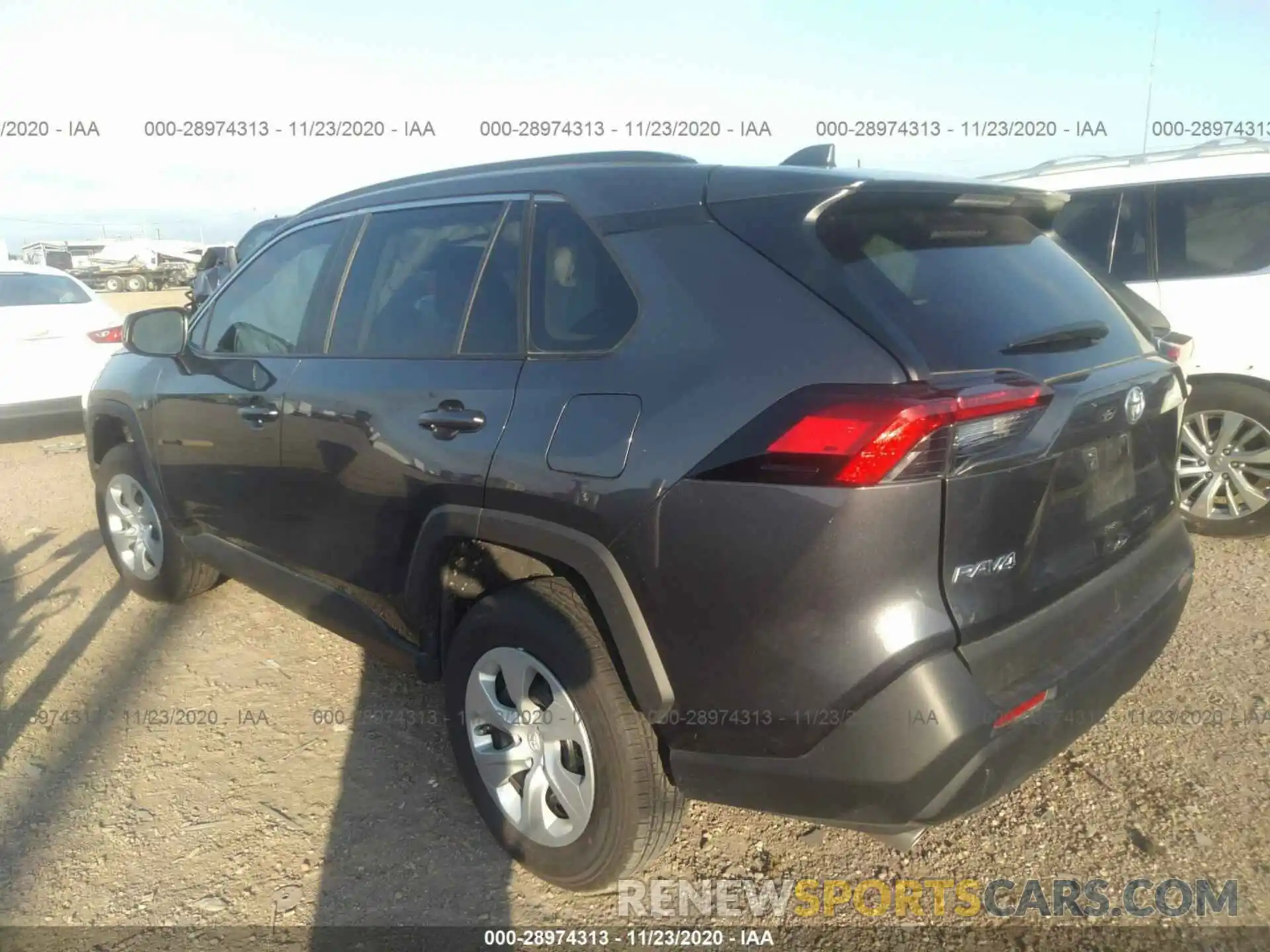 3 Фотография поврежденного автомобиля 2T3H1RFV2LC078434 TOYOTA RAV4 2020