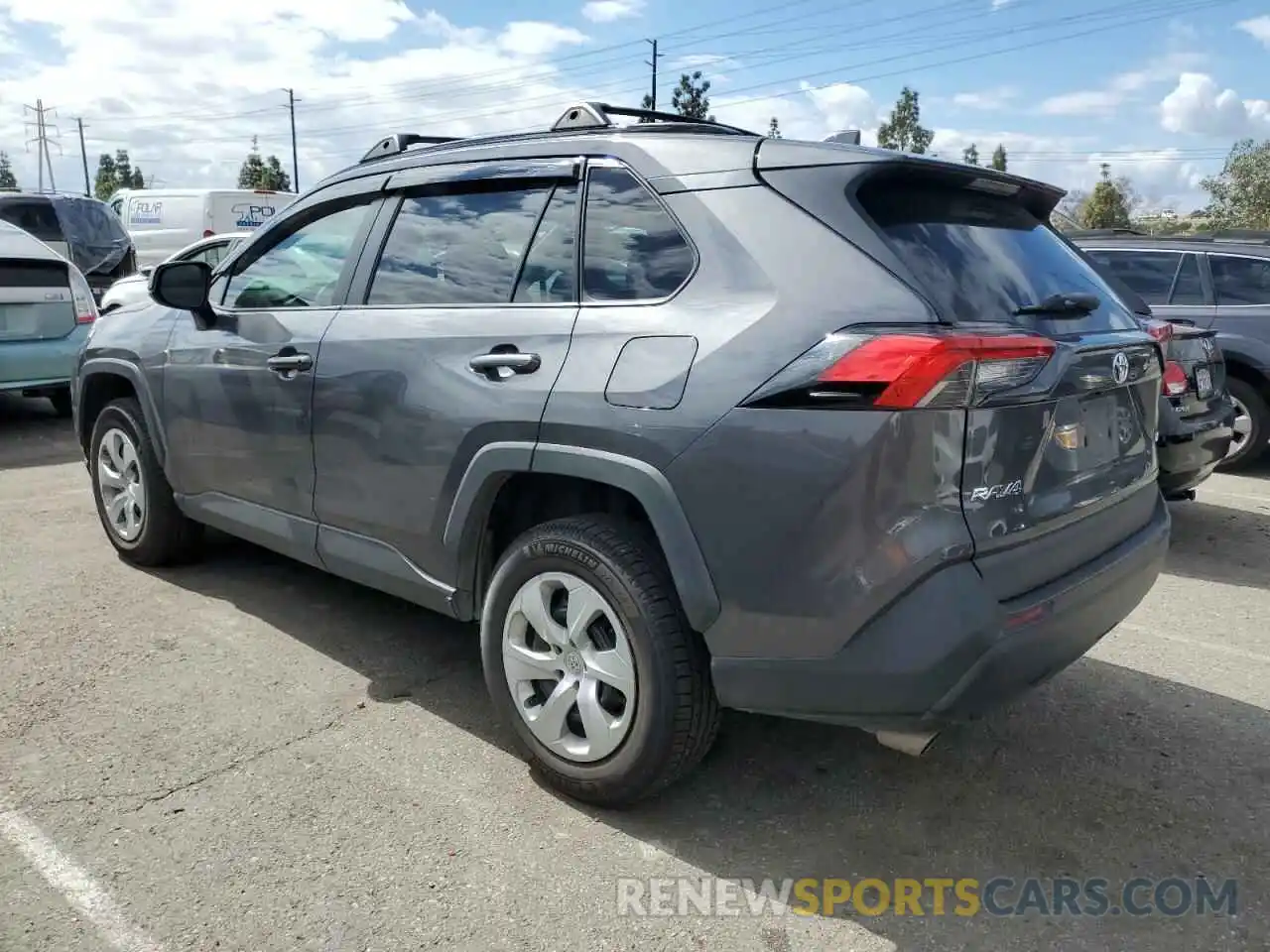 2 Photograph of a damaged car 2T3H1RFV2LW065410 TOYOTA RAV4 2020