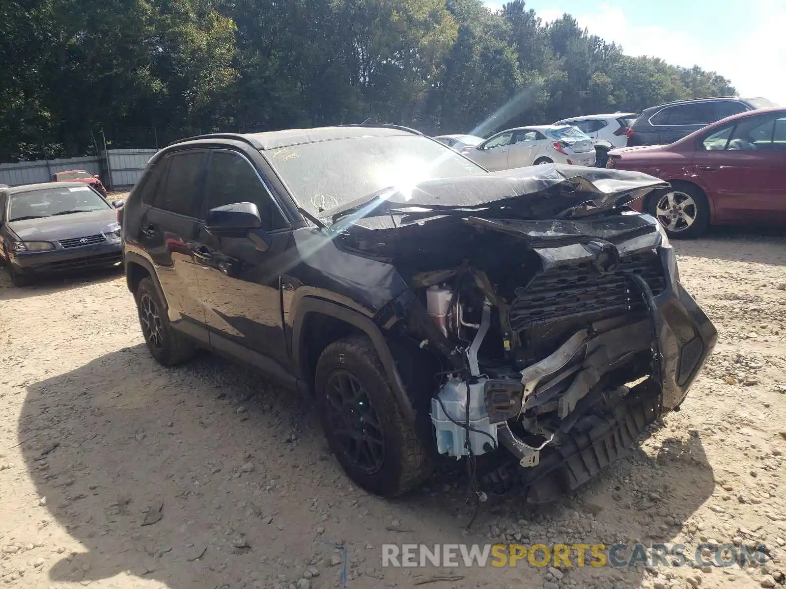 1 Photograph of a damaged car 2T3H1RFV2LW069294 TOYOTA RAV4 2020