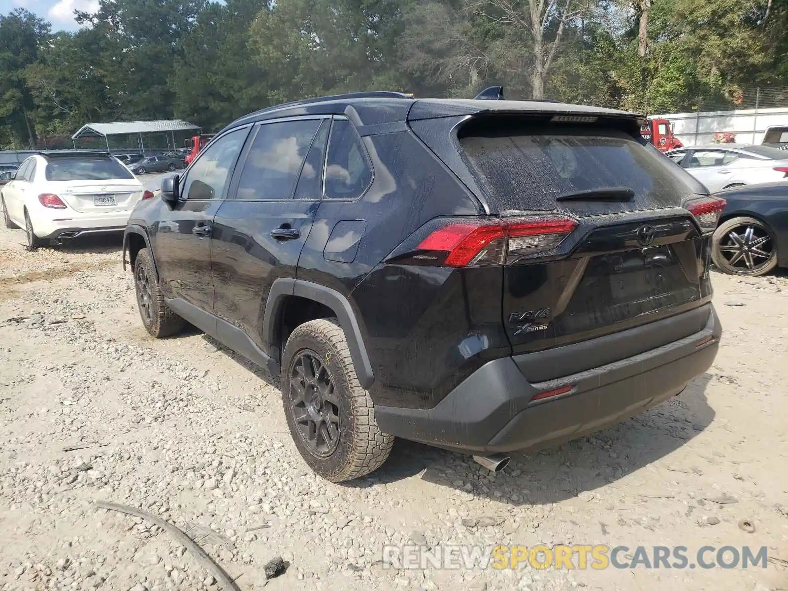 3 Photograph of a damaged car 2T3H1RFV2LW069294 TOYOTA RAV4 2020