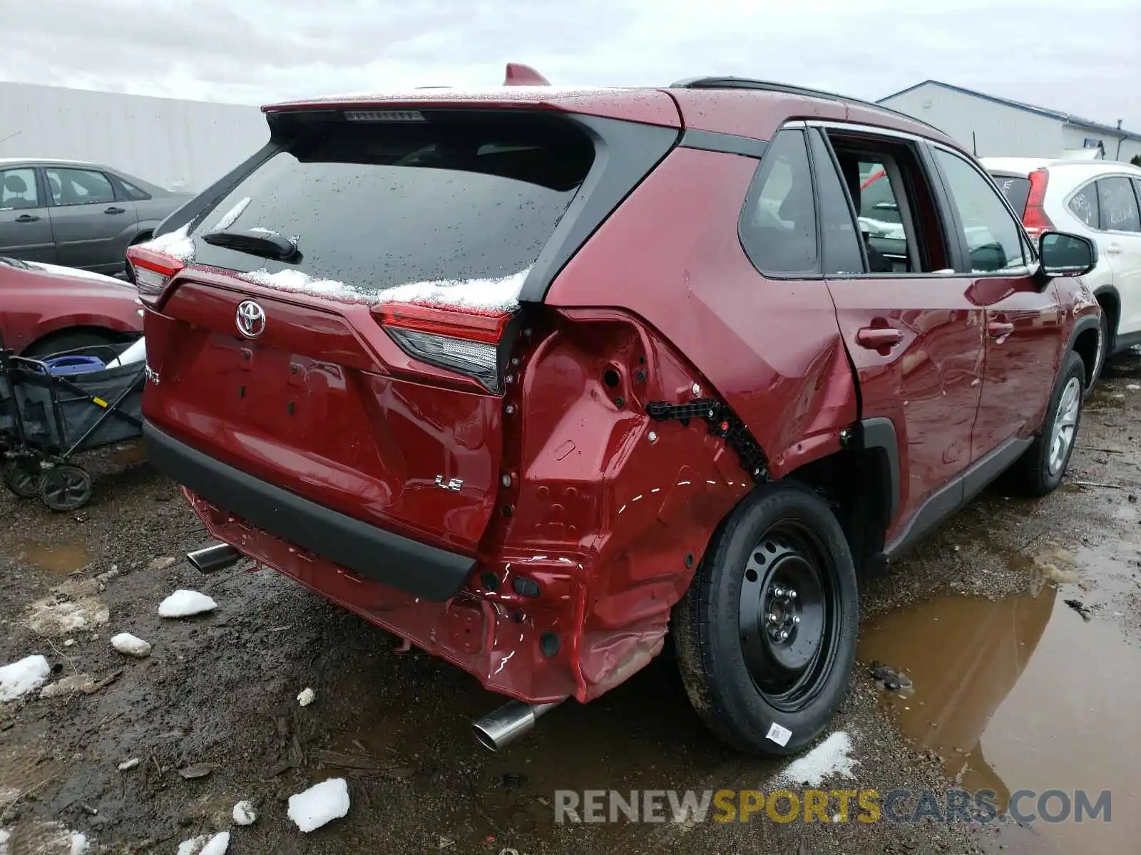 4 Photograph of a damaged car 2T3H1RFV2LW069392 TOYOTA RAV4 2020