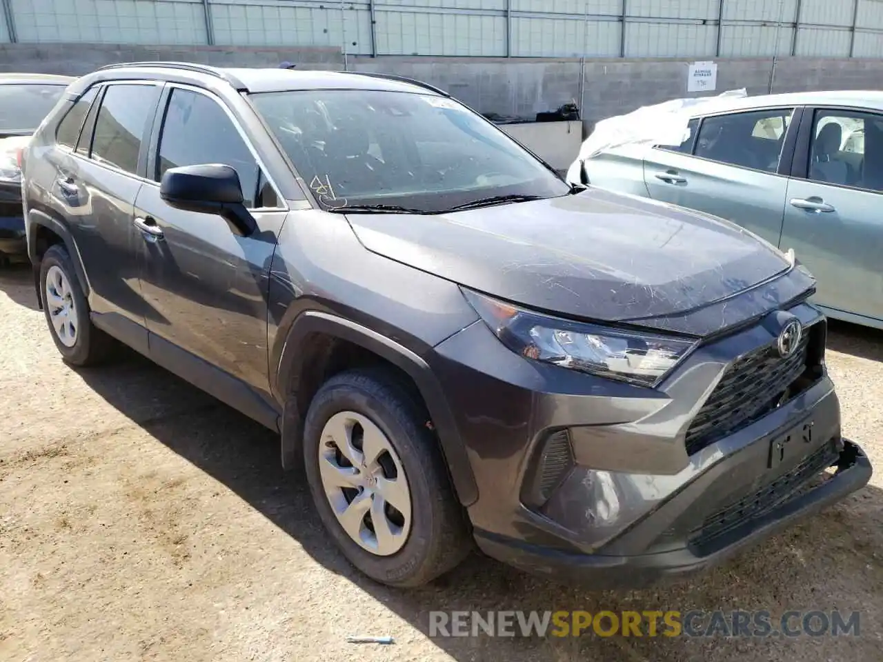 1 Photograph of a damaged car 2T3H1RFV2LW081316 TOYOTA RAV4 2020