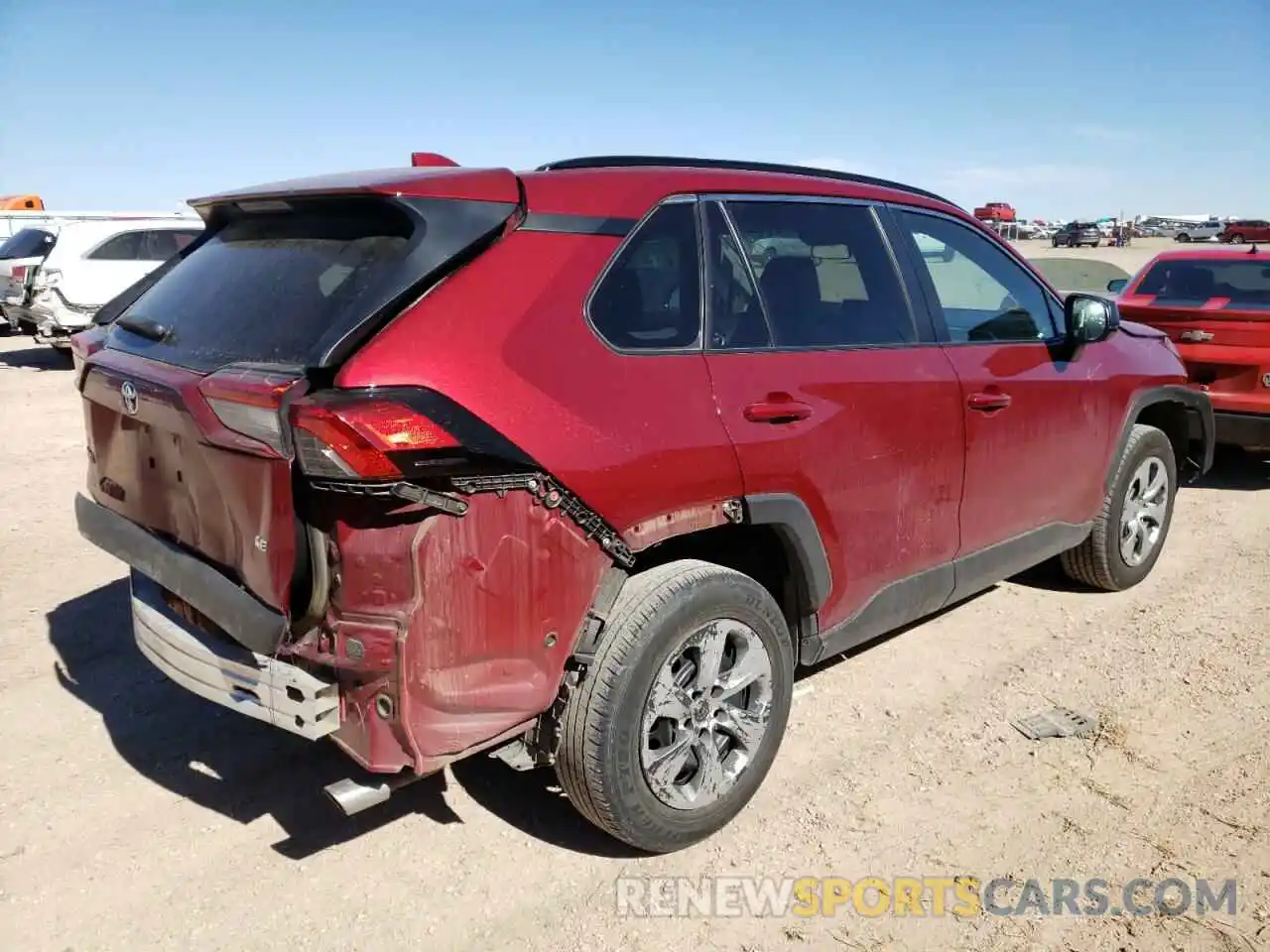 4 Photograph of a damaged car 2T3H1RFV2LW084751 TOYOTA RAV4 2020