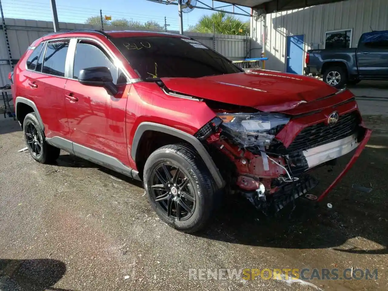 1 Photograph of a damaged car 2T3H1RFV2LW089643 TOYOTA RAV4 2020