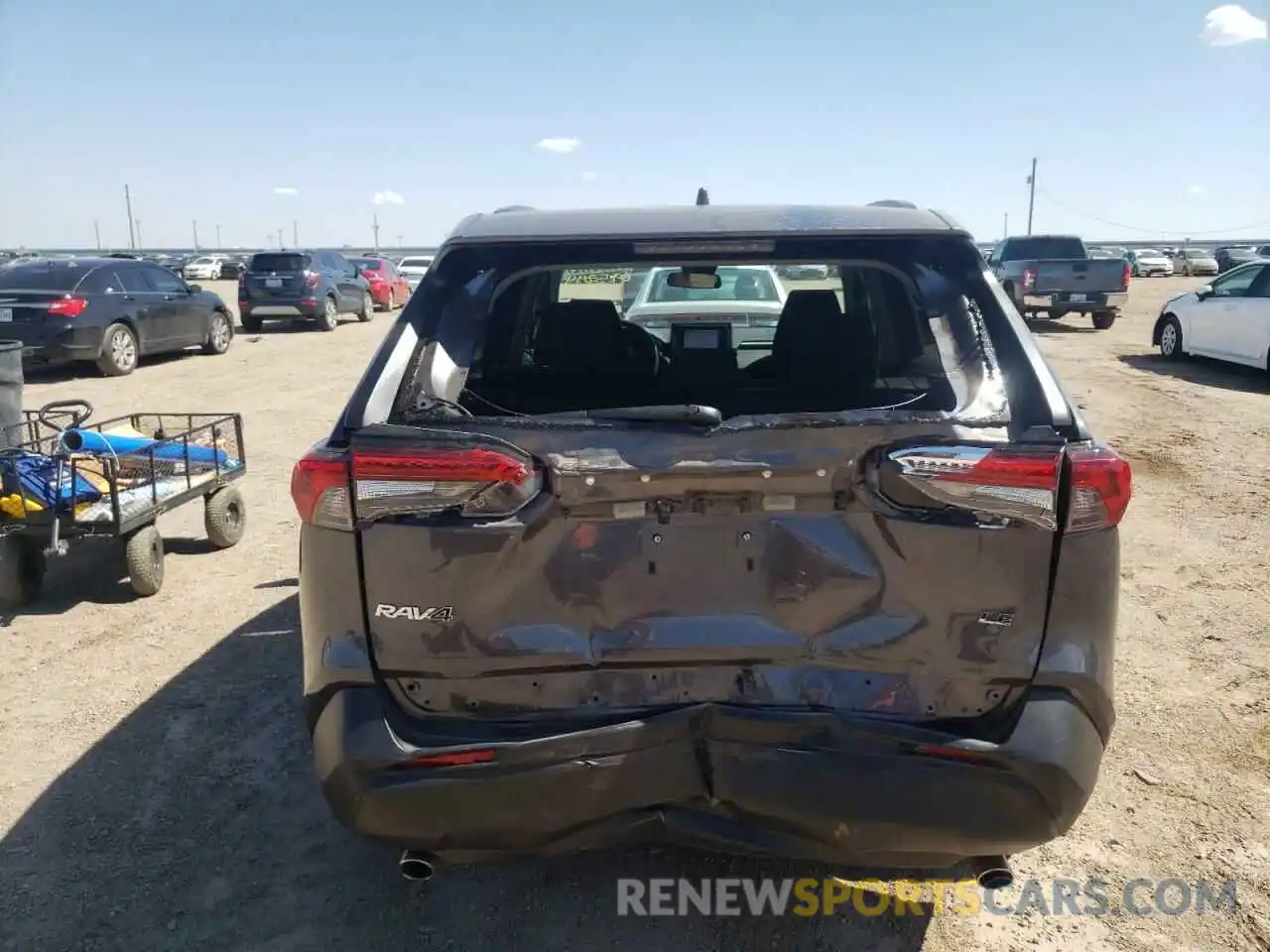 9 Photograph of a damaged car 2T3H1RFV2LW095894 TOYOTA RAV4 2020