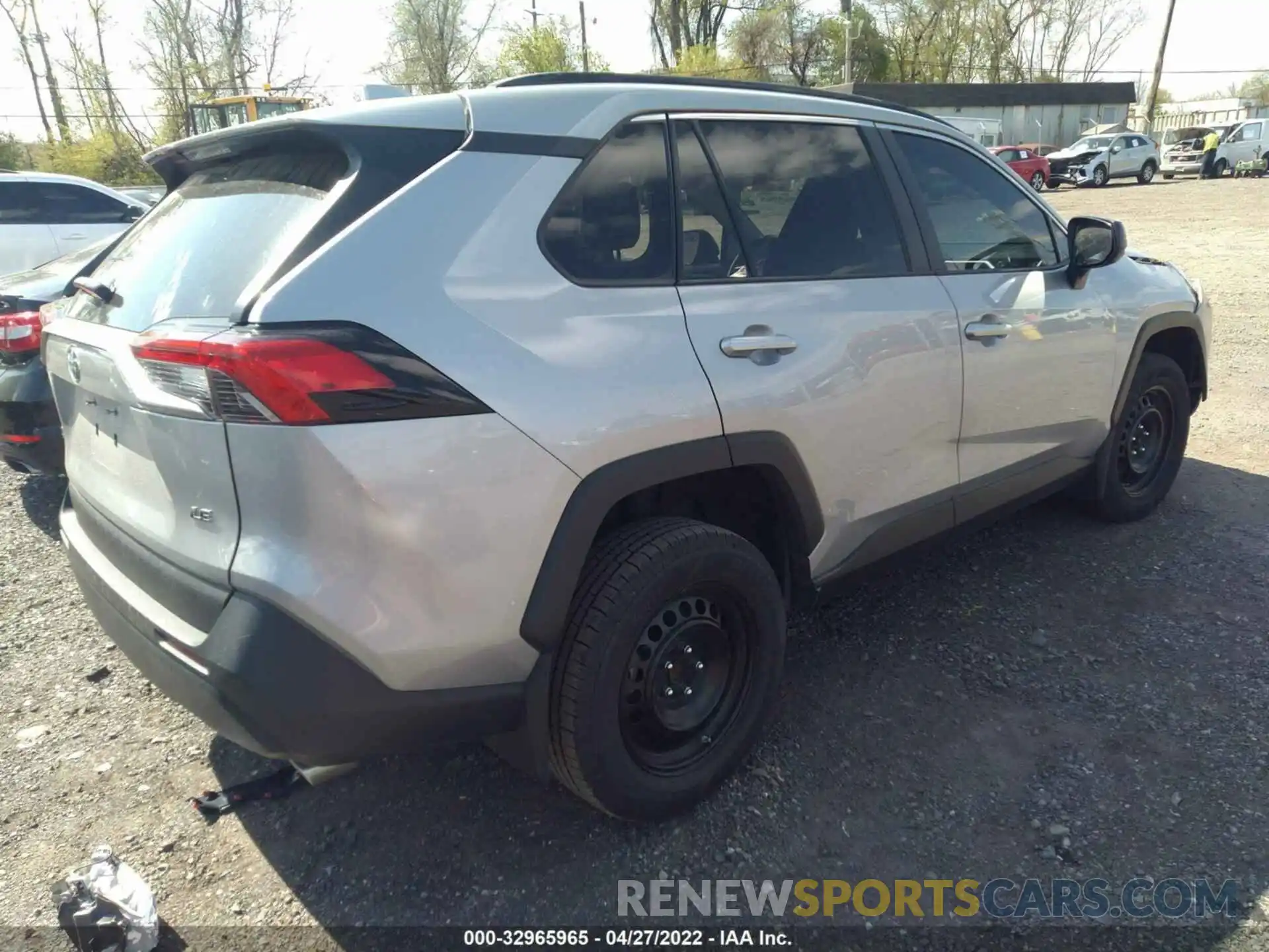 4 Photograph of a damaged car 2T3H1RFV2LW099220 TOYOTA RAV4 2020