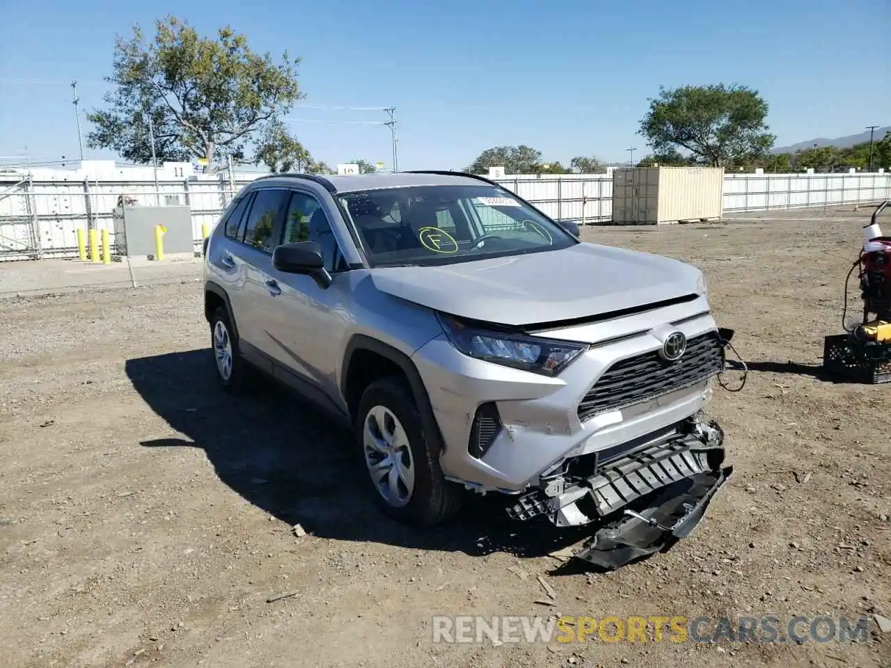 1 Photograph of a damaged car 2T3H1RFV2LW099928 TOYOTA RAV4 2020