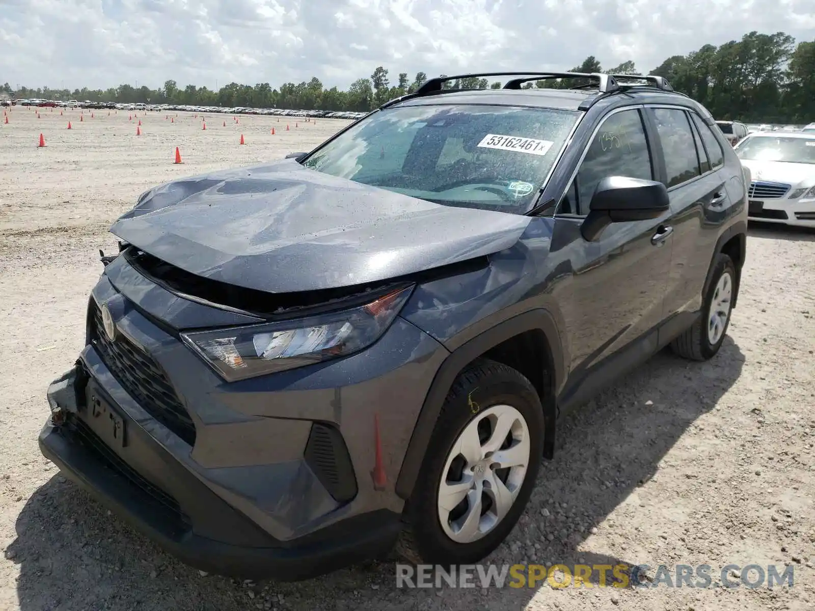 2 Photograph of a damaged car 2T3H1RFV2LW100057 TOYOTA RAV4 2020