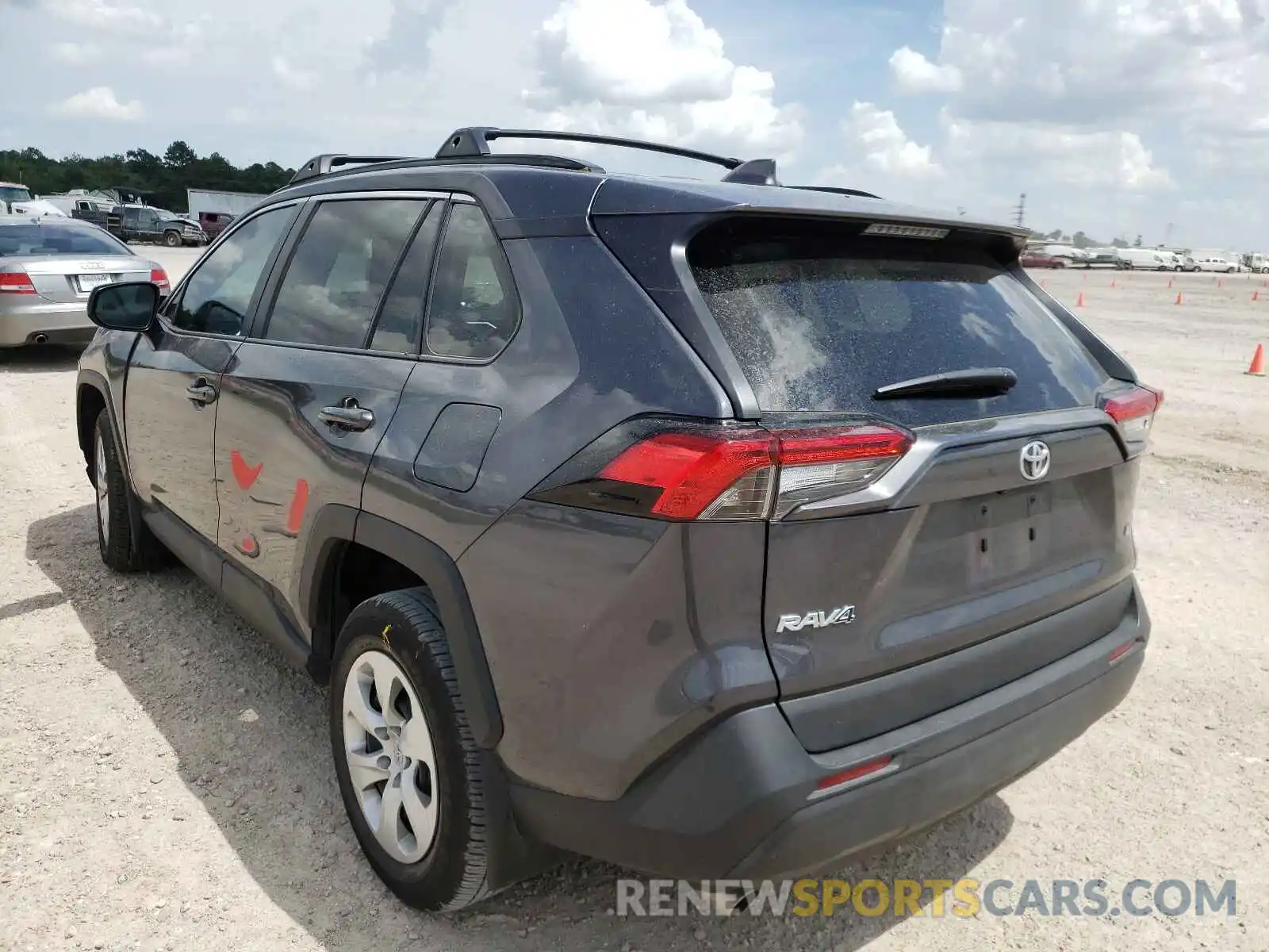 3 Photograph of a damaged car 2T3H1RFV2LW100057 TOYOTA RAV4 2020