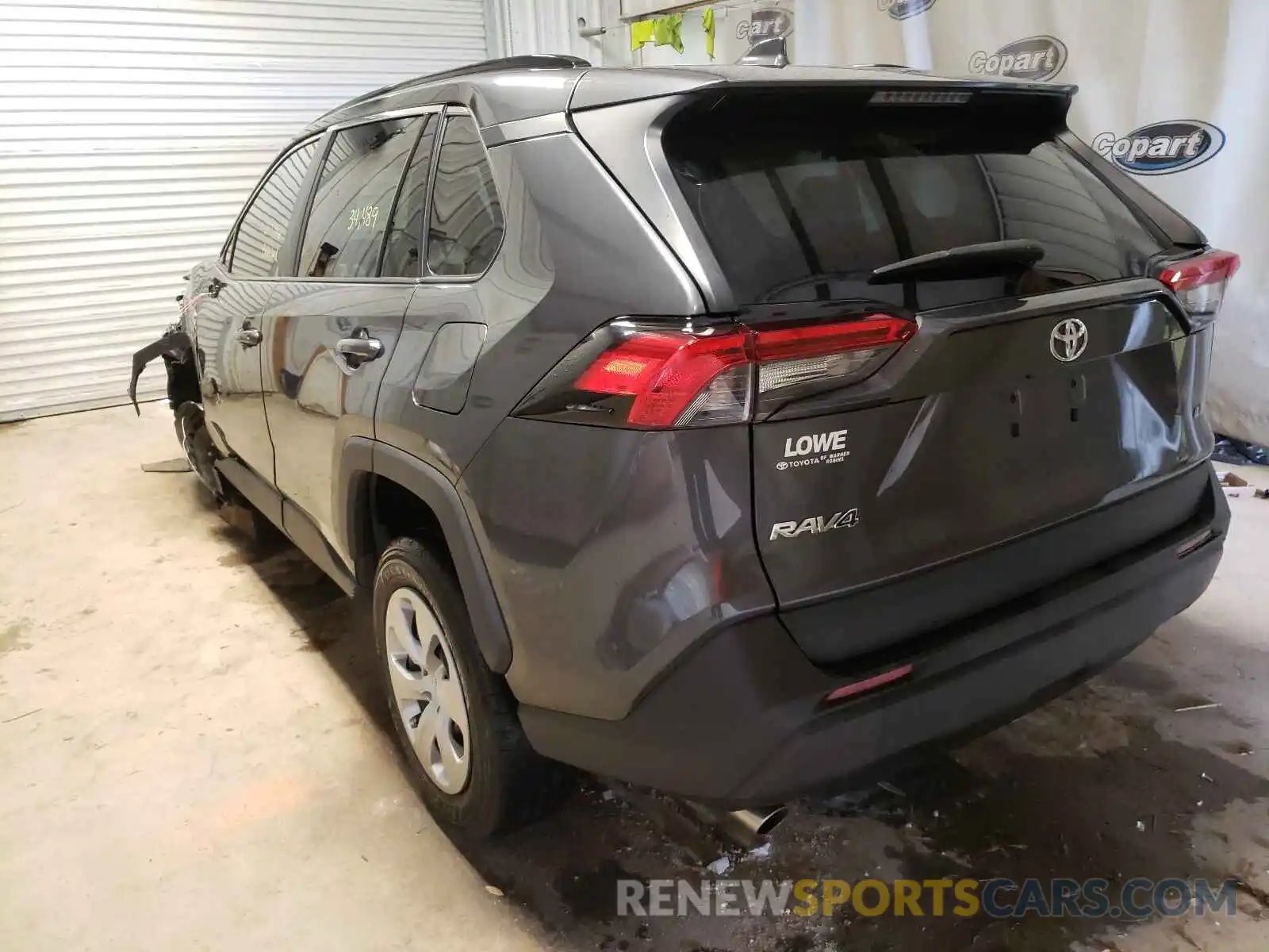 3 Photograph of a damaged car 2T3H1RFV3LC040842 TOYOTA RAV4 2020