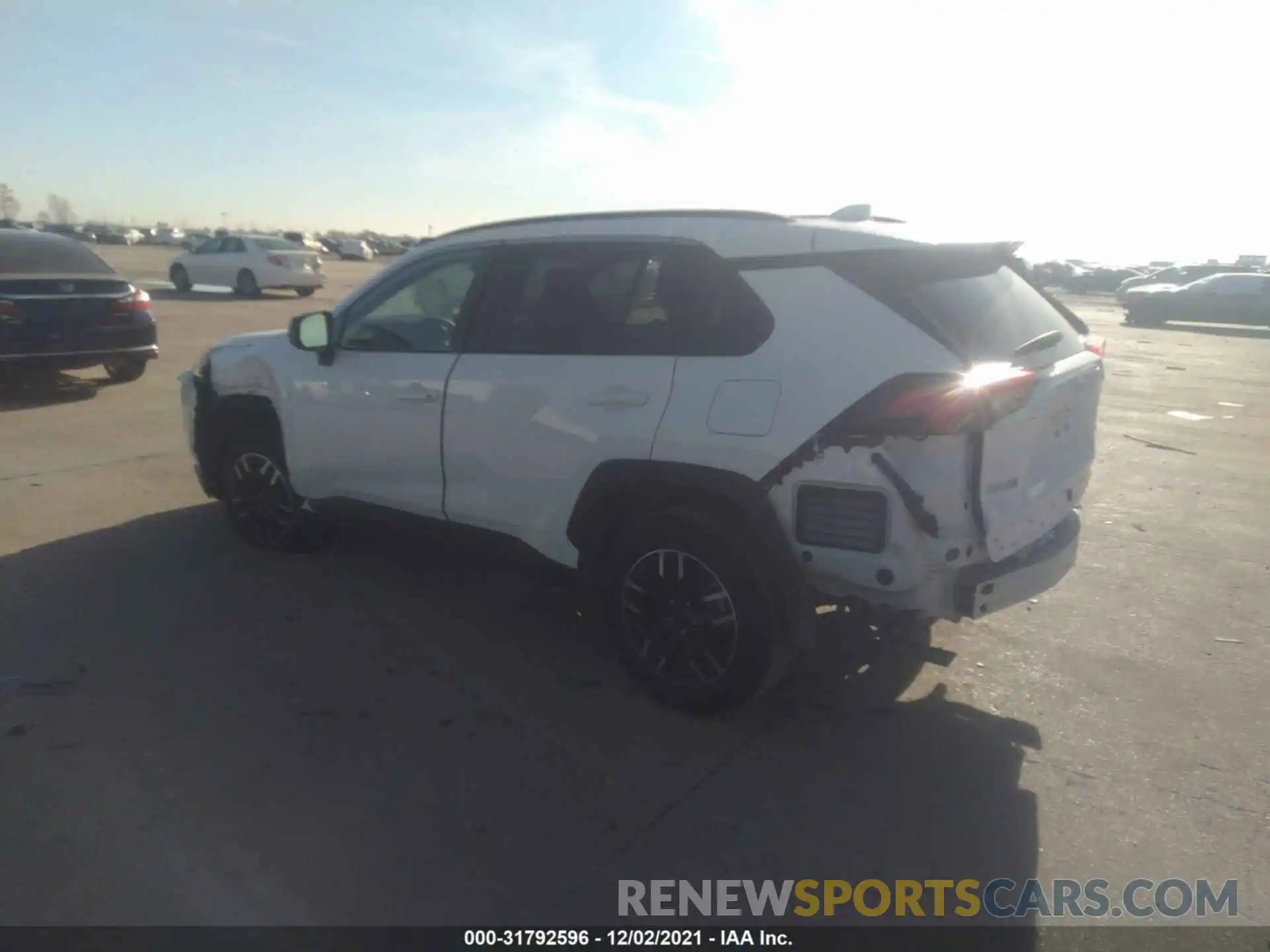 3 Photograph of a damaged car 2T3H1RFV3LC045202 TOYOTA RAV4 2020