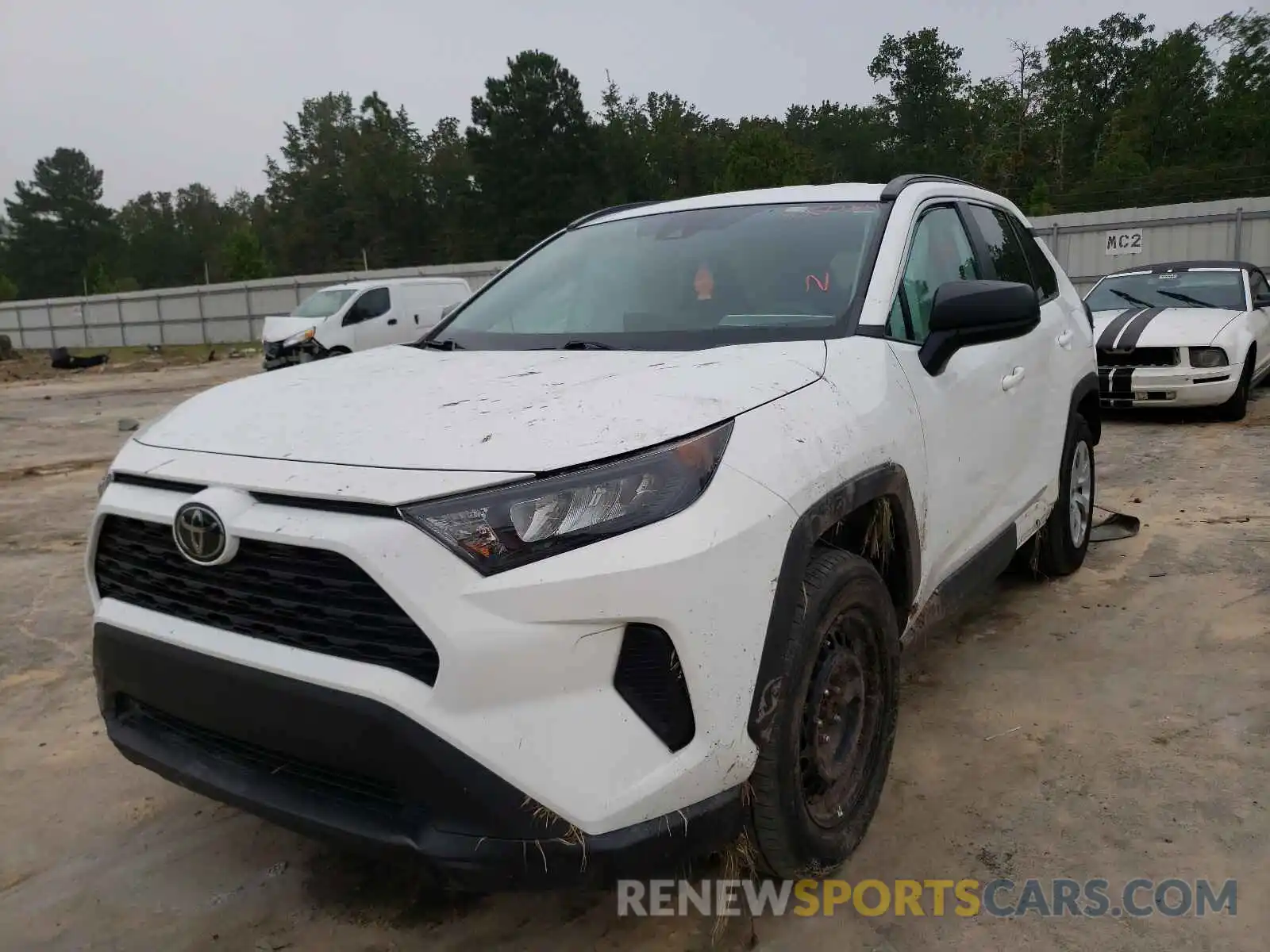 2 Photograph of a damaged car 2T3H1RFV3LC046771 TOYOTA RAV4 2020