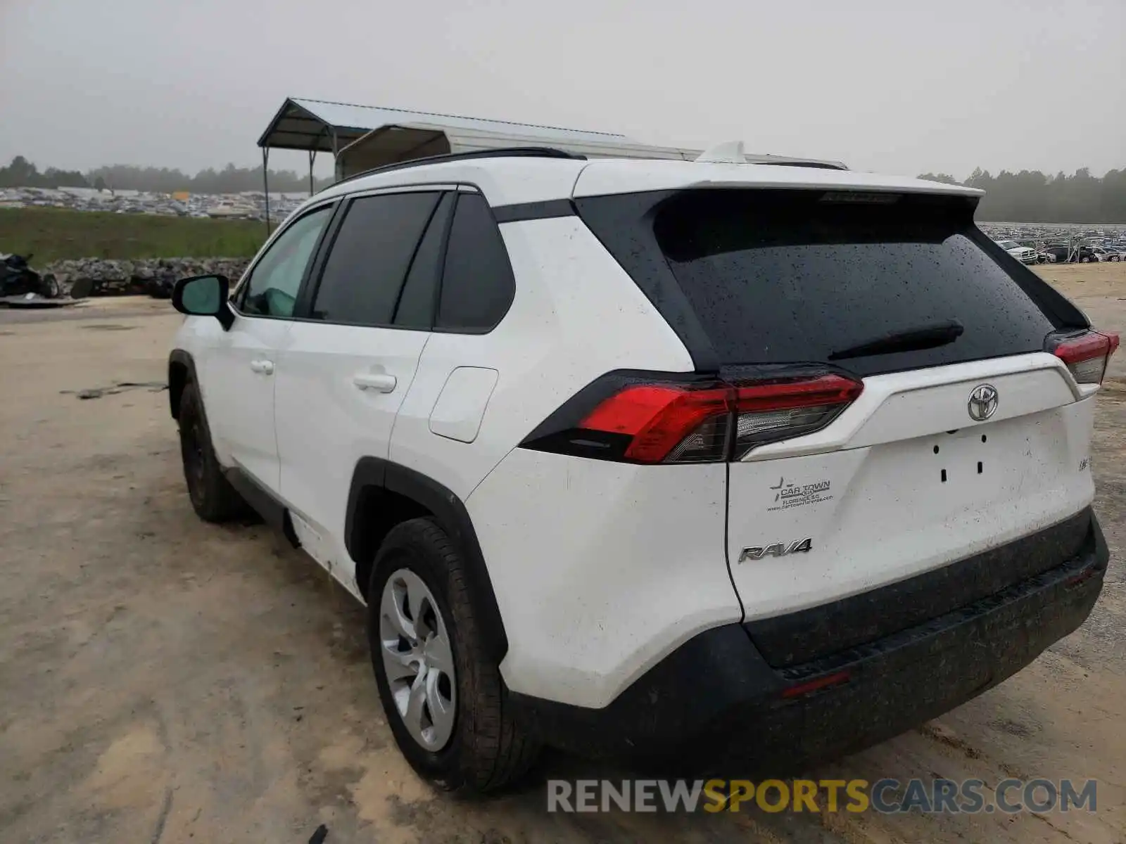 3 Photograph of a damaged car 2T3H1RFV3LC046771 TOYOTA RAV4 2020