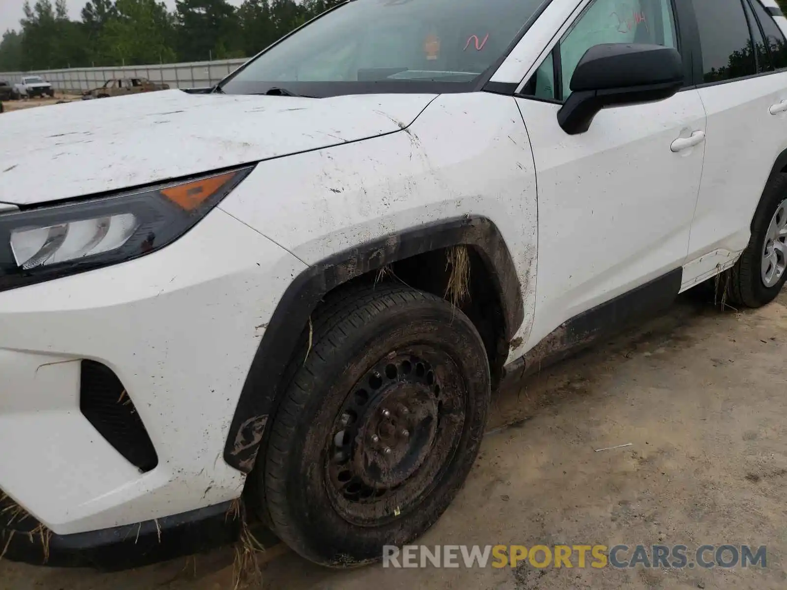 9 Photograph of a damaged car 2T3H1RFV3LC046771 TOYOTA RAV4 2020