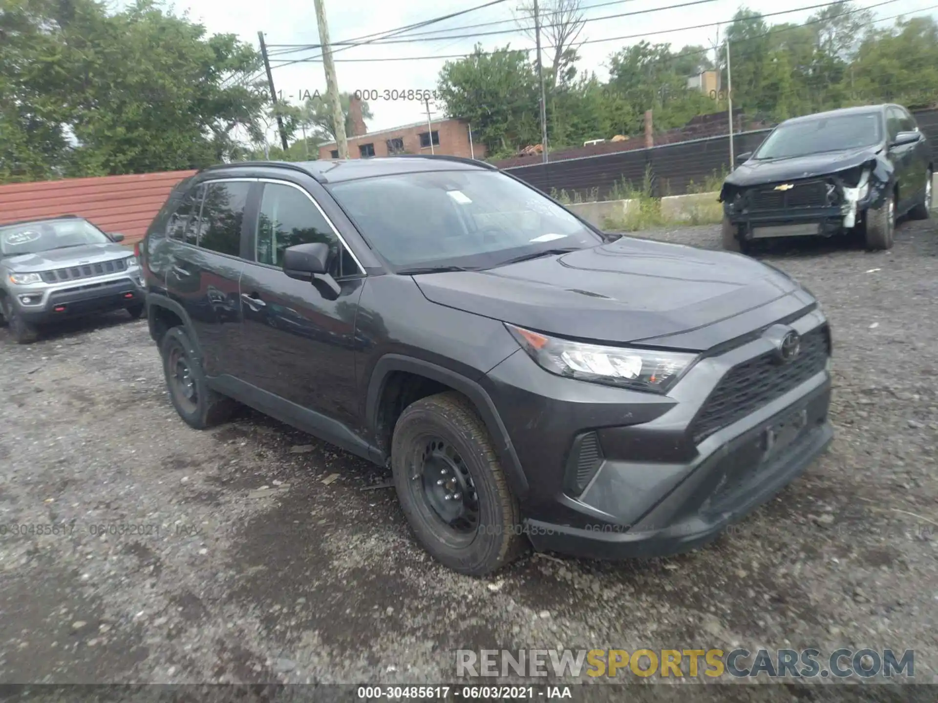 1 Photograph of a damaged car 2T3H1RFV3LC047709 TOYOTA RAV4 2020