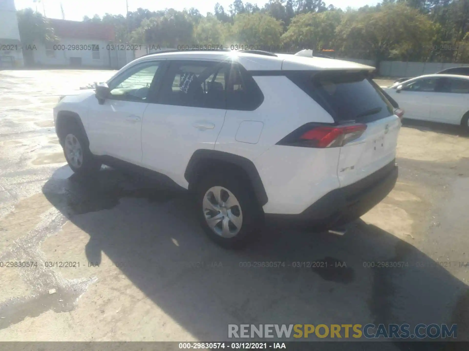 3 Photograph of a damaged car 2T3H1RFV3LC053493 TOYOTA RAV4 2020