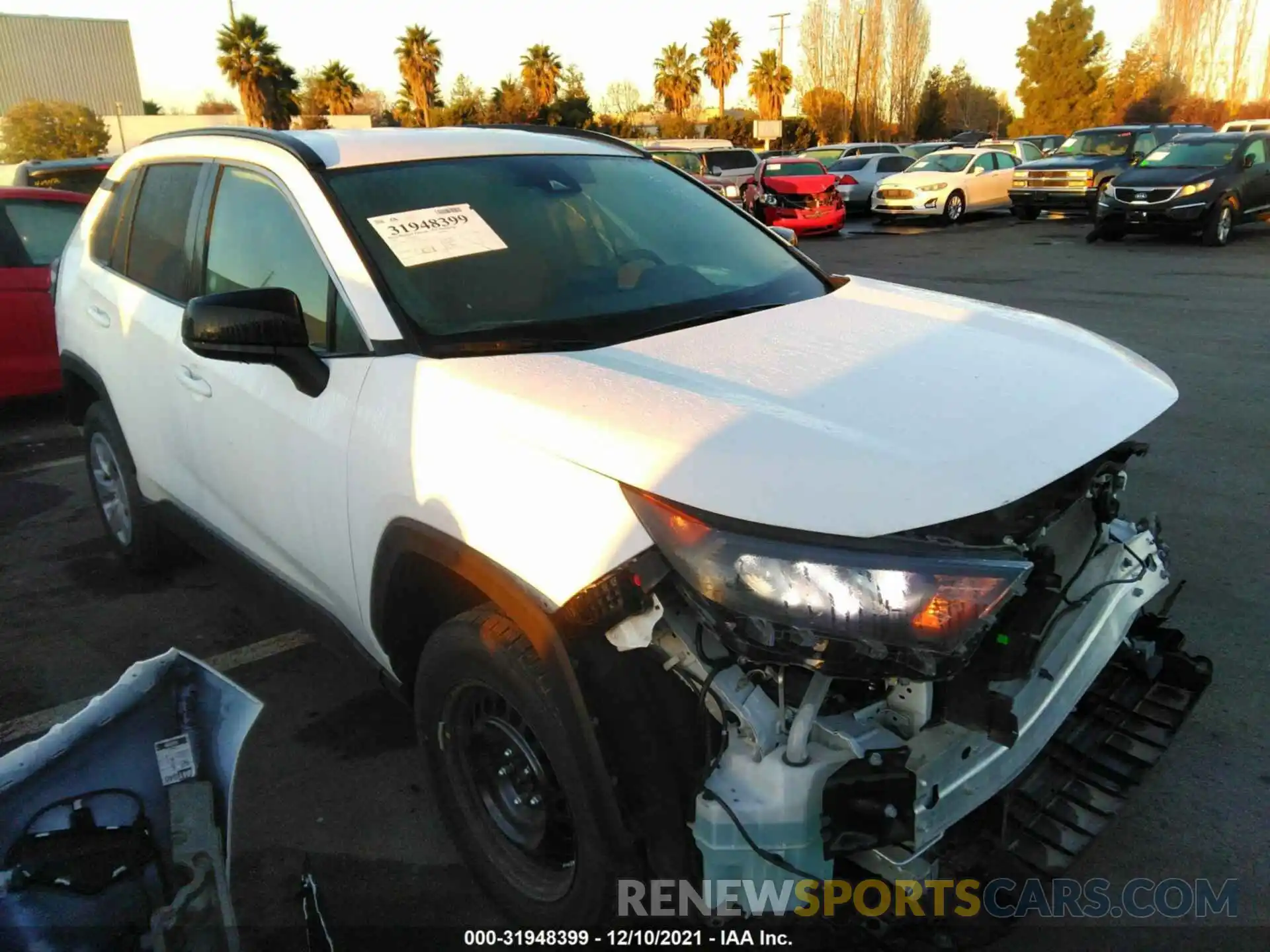 1 Photograph of a damaged car 2T3H1RFV3LC053591 TOYOTA RAV4 2020