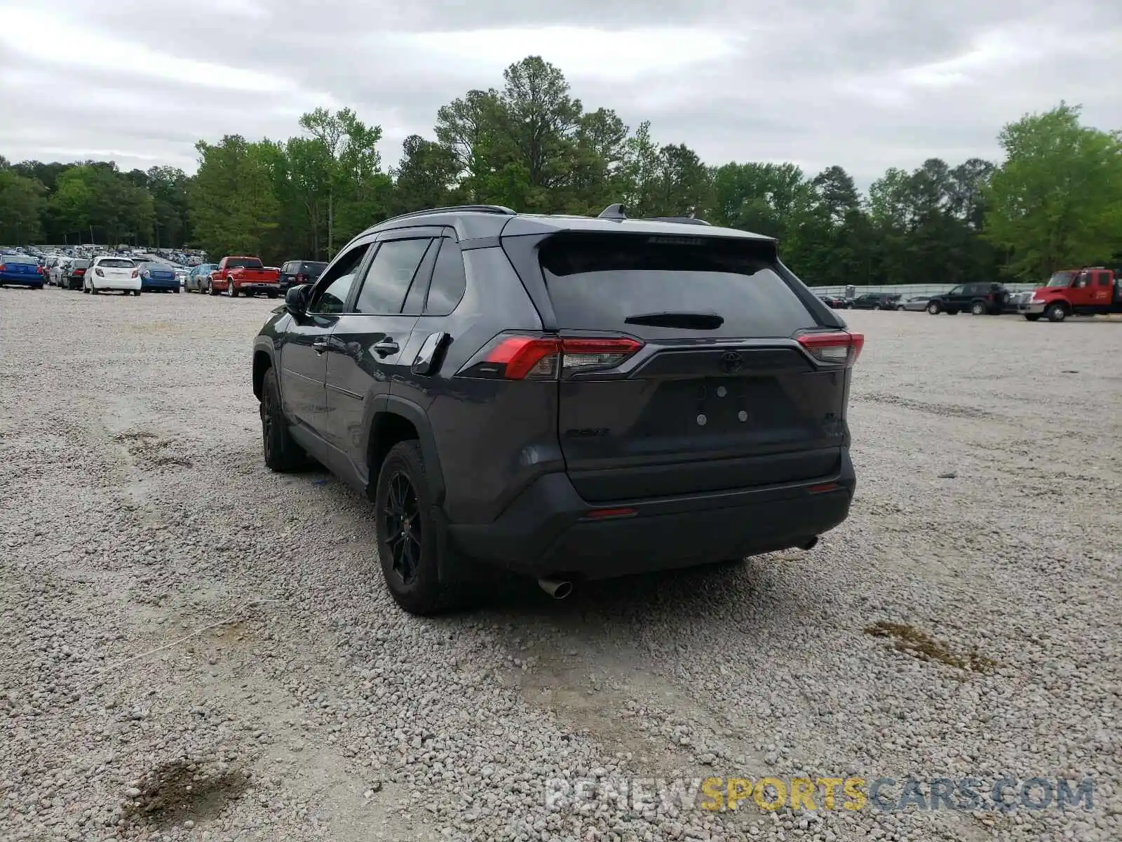 3 Photograph of a damaged car 2T3H1RFV3LC056748 TOYOTA RAV4 2020