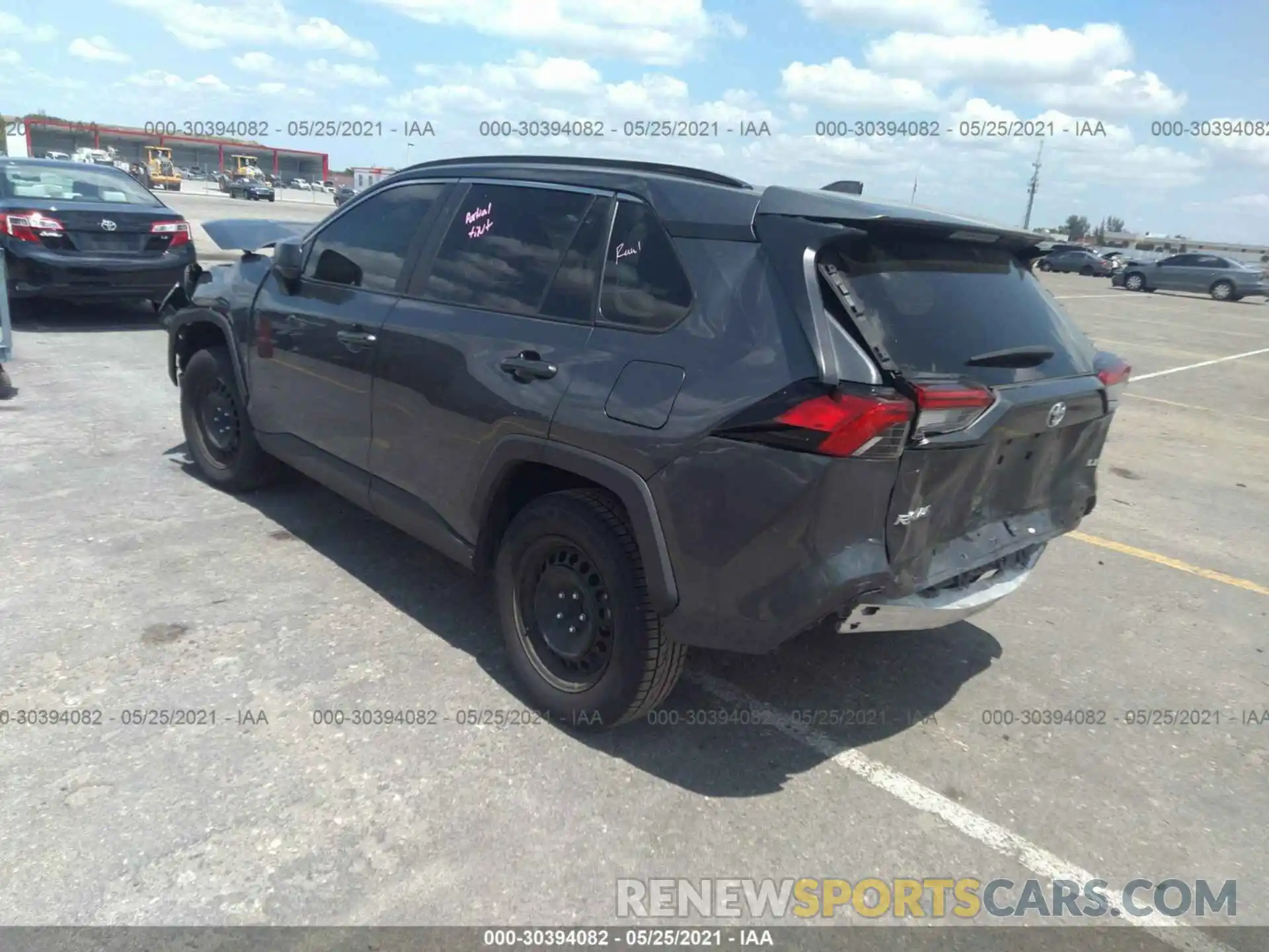 3 Photograph of a damaged car 2T3H1RFV3LC060962 TOYOTA RAV4 2020