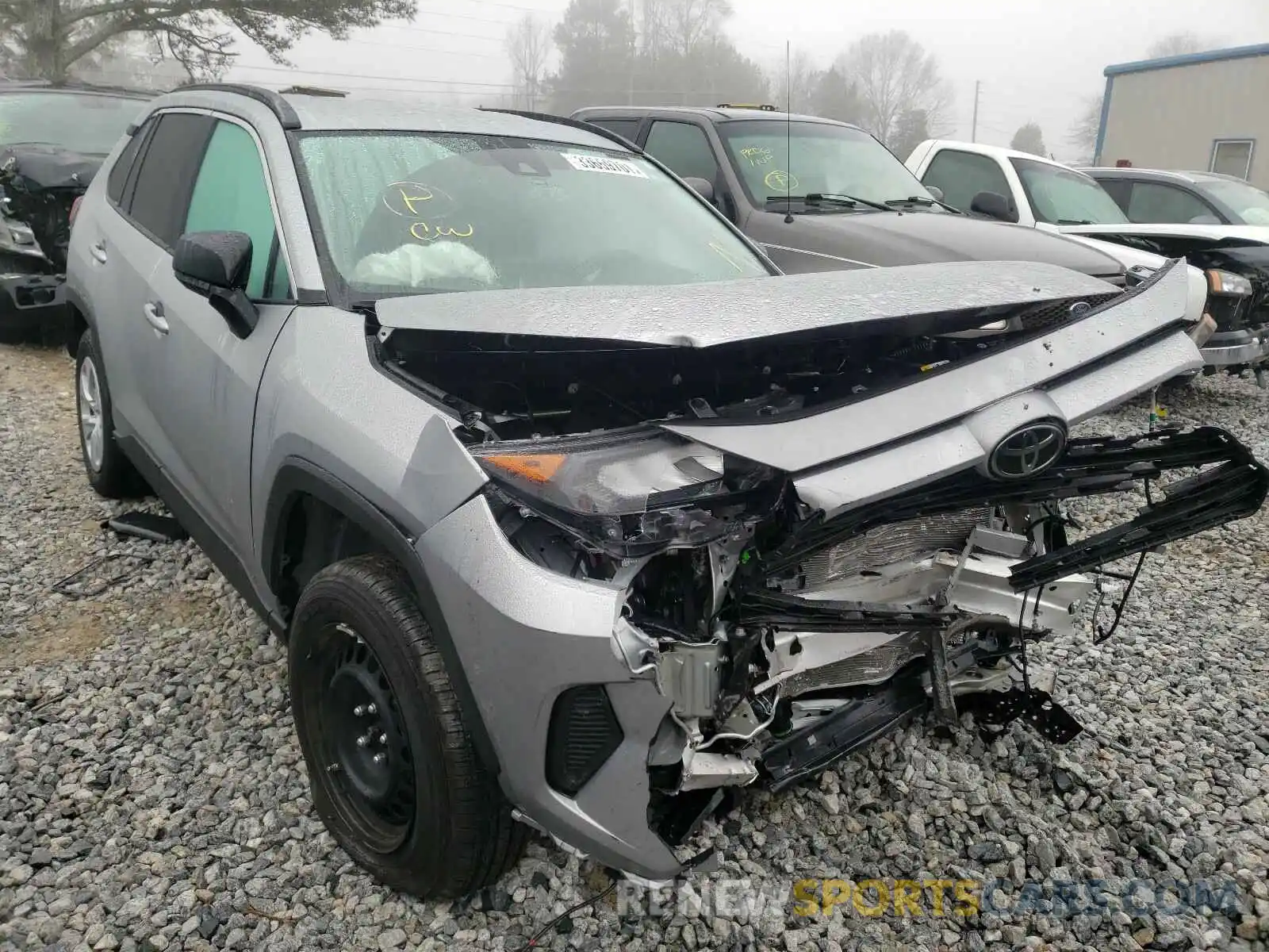 1 Фотография поврежденного автомобиля 2T3H1RFV3LC064557 TOYOTA RAV4 2020