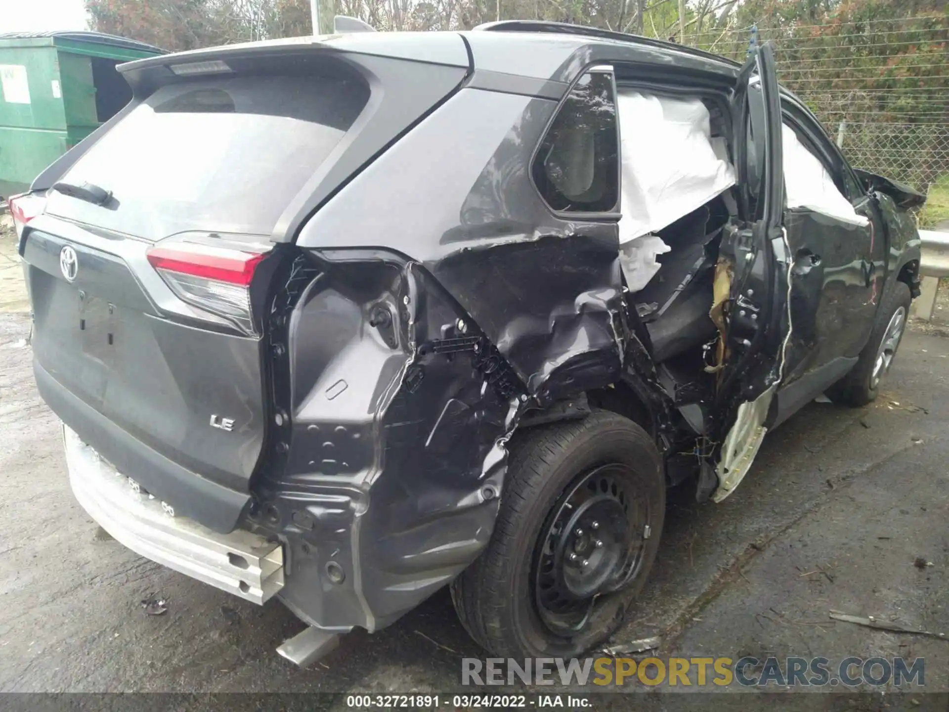 4 Photograph of a damaged car 2T3H1RFV3LC064882 TOYOTA RAV4 2020