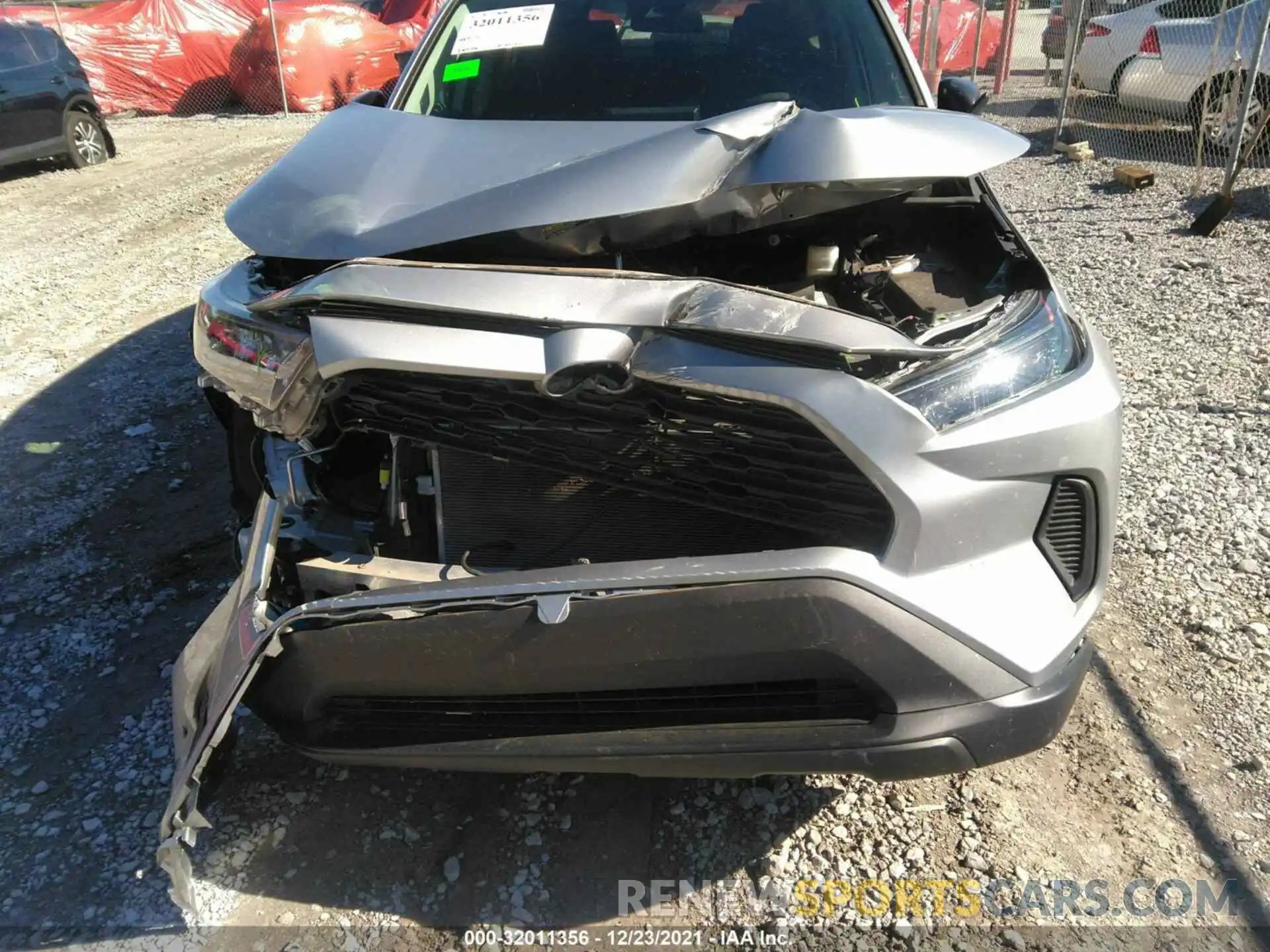 6 Photograph of a damaged car 2T3H1RFV3LC065434 TOYOTA RAV4 2020