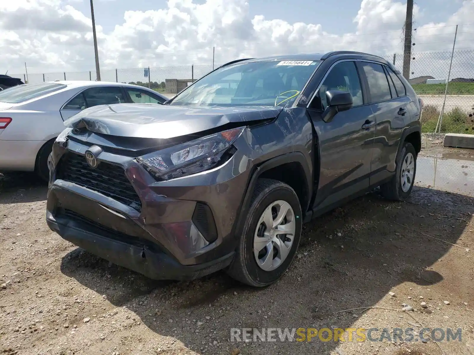 2 Photograph of a damaged car 2T3H1RFV3LC069256 TOYOTA RAV4 2020