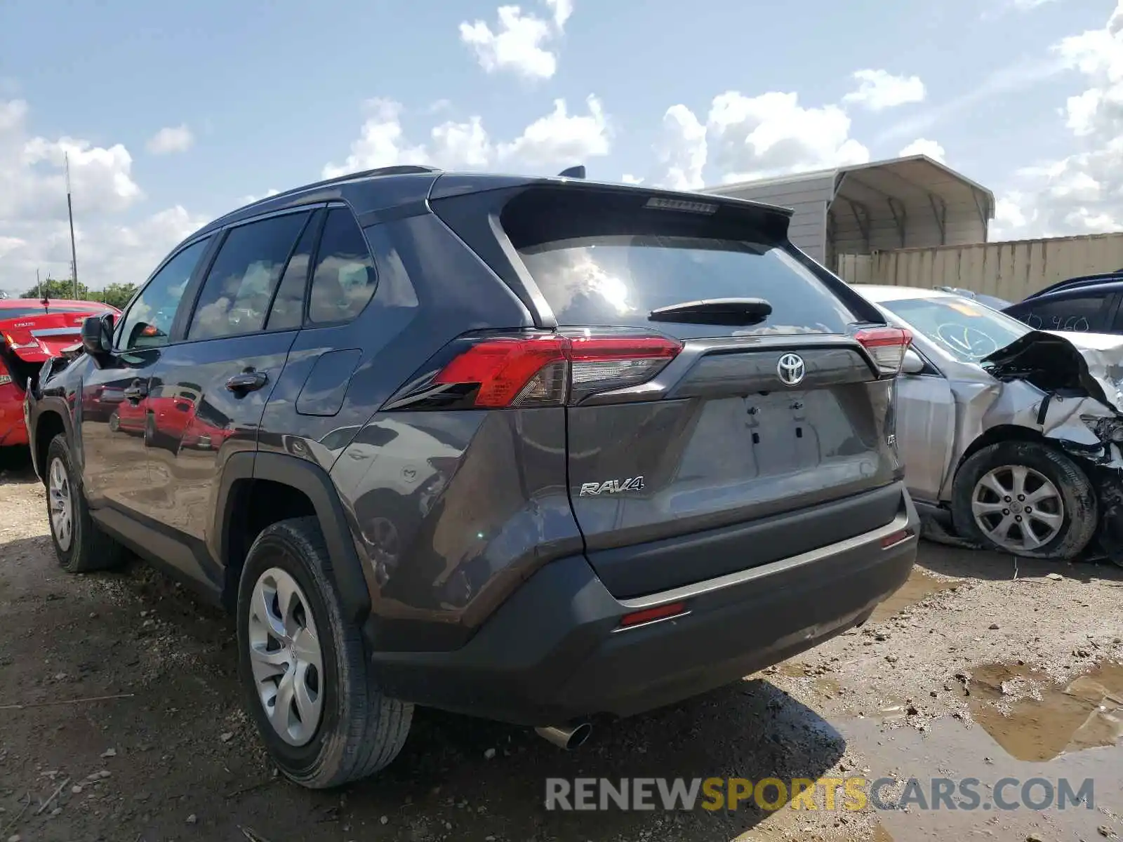 3 Photograph of a damaged car 2T3H1RFV3LC069256 TOYOTA RAV4 2020