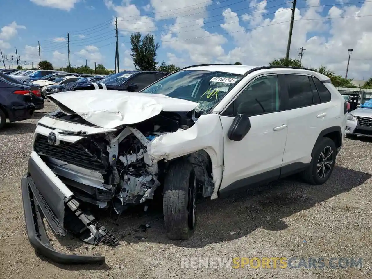 2 Photograph of a damaged car 2T3H1RFV3LC072108 TOYOTA RAV4 2020