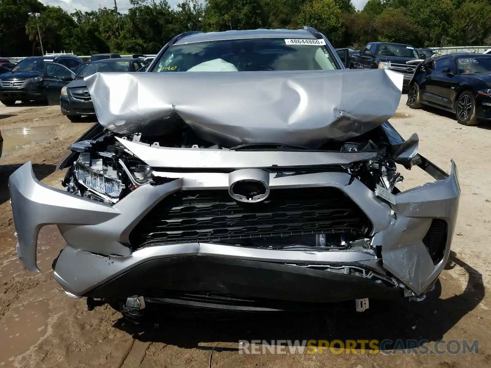 9 Photograph of a damaged car 2T3H1RFV3LC076711 TOYOTA RAV4 2020