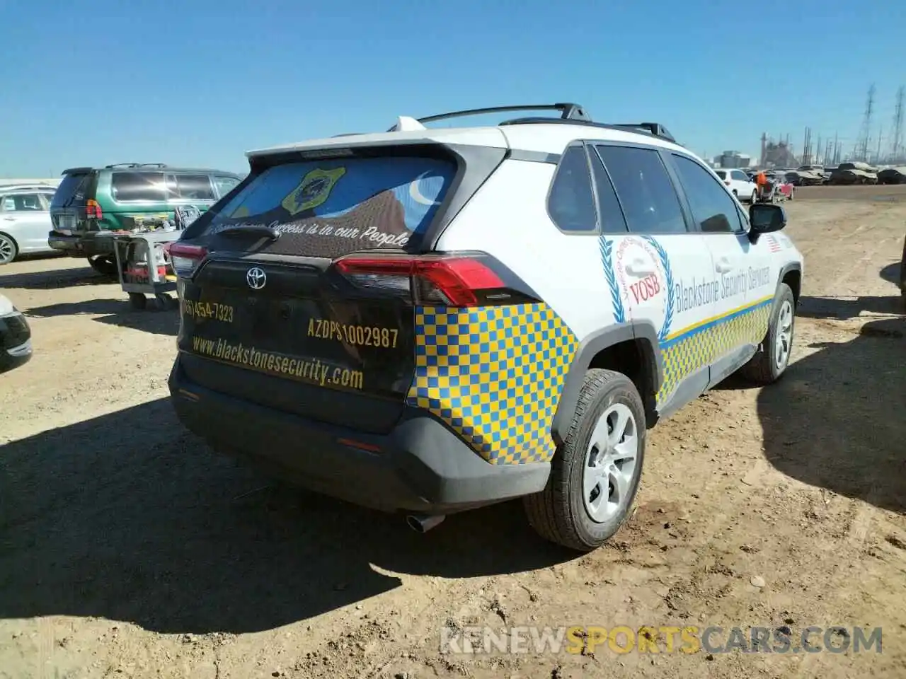 4 Photograph of a damaged car 2T3H1RFV3LC079768 TOYOTA RAV4 2020