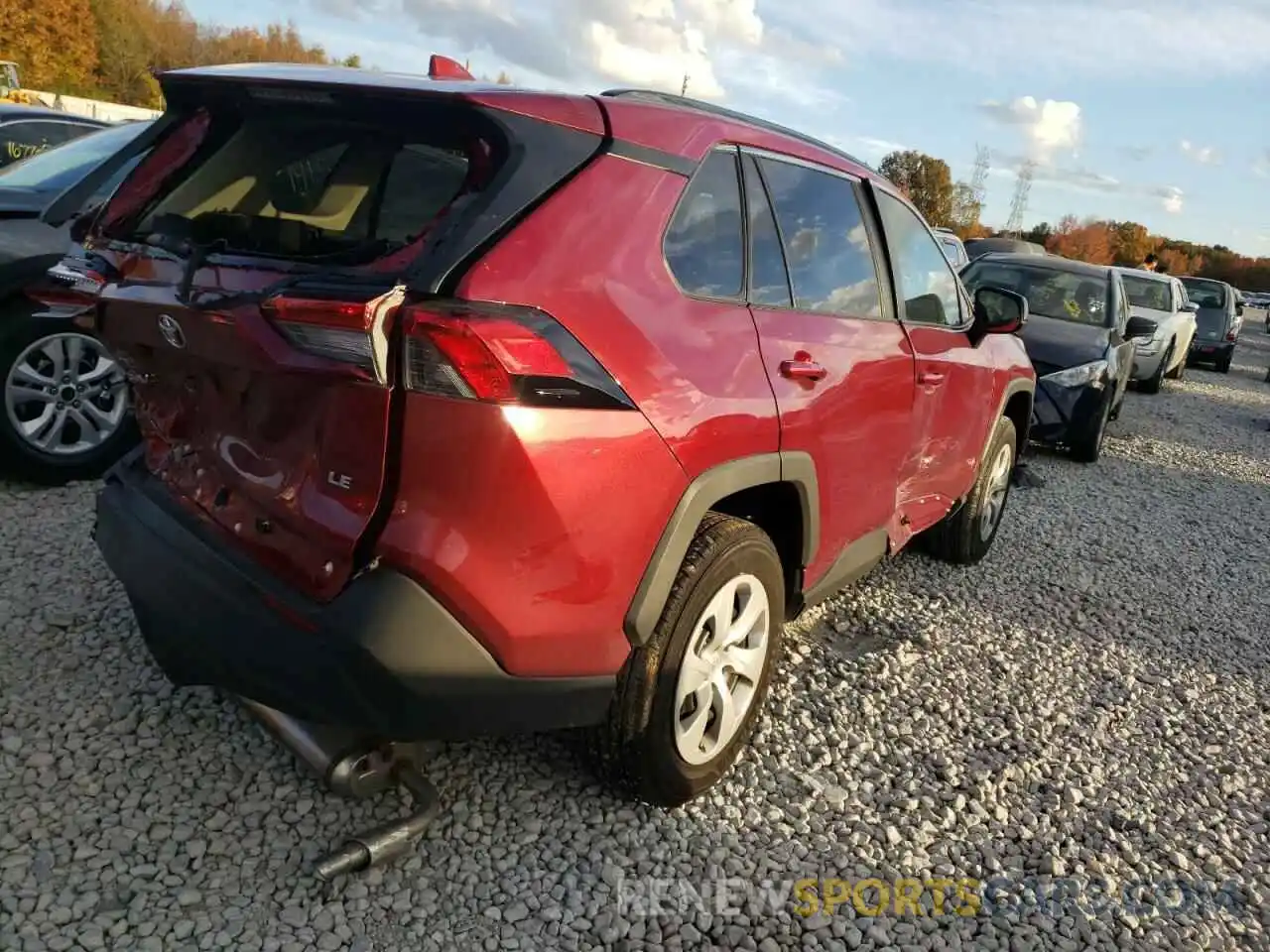 4 Photograph of a damaged car 2T3H1RFV3LC081536 TOYOTA RAV4 2020