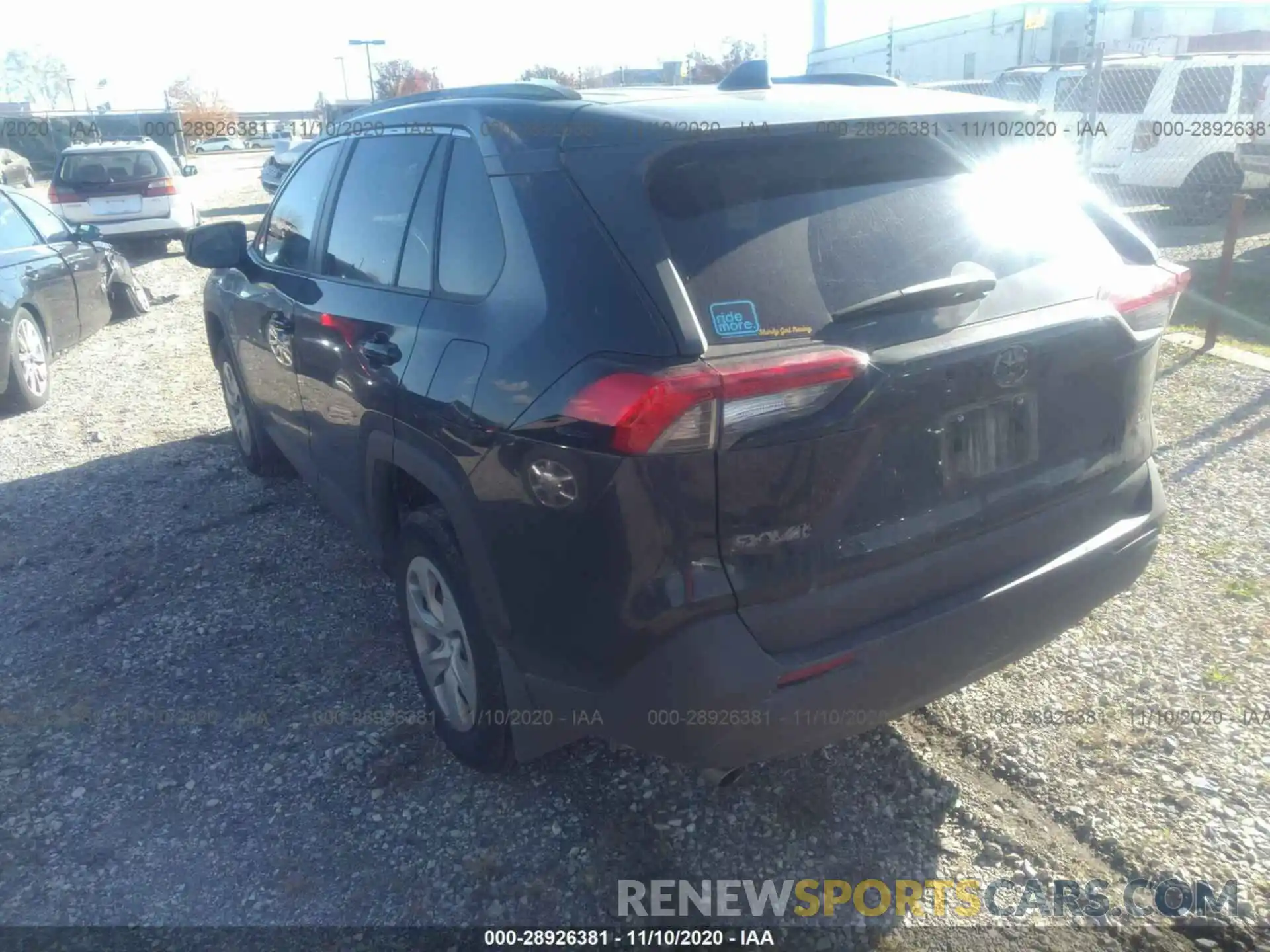 3 Photograph of a damaged car 2T3H1RFV3LW060376 TOYOTA RAV4 2020