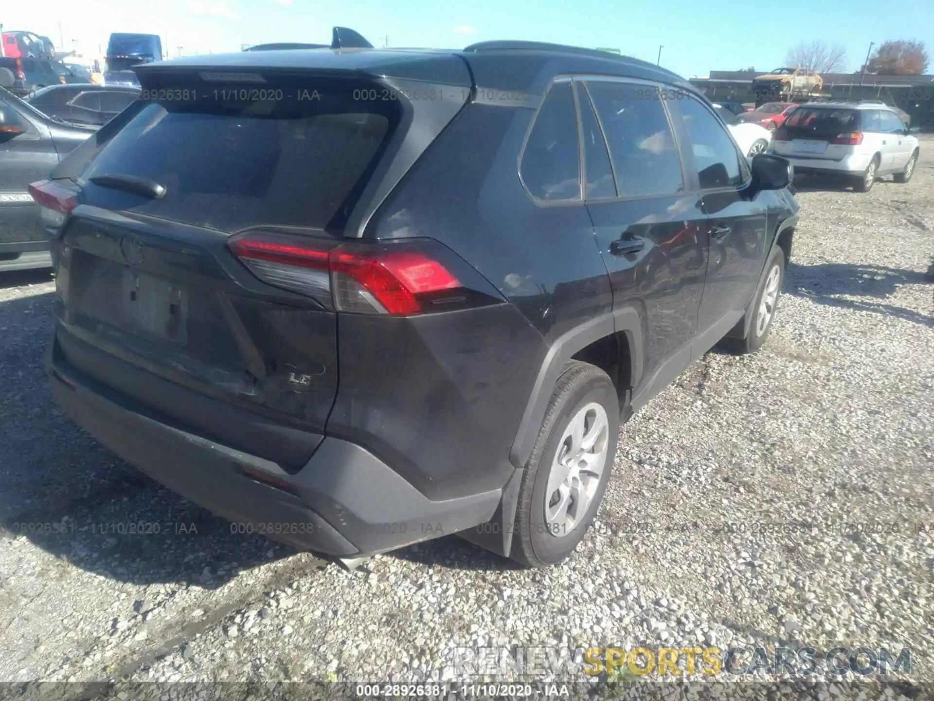 4 Photograph of a damaged car 2T3H1RFV3LW060376 TOYOTA RAV4 2020