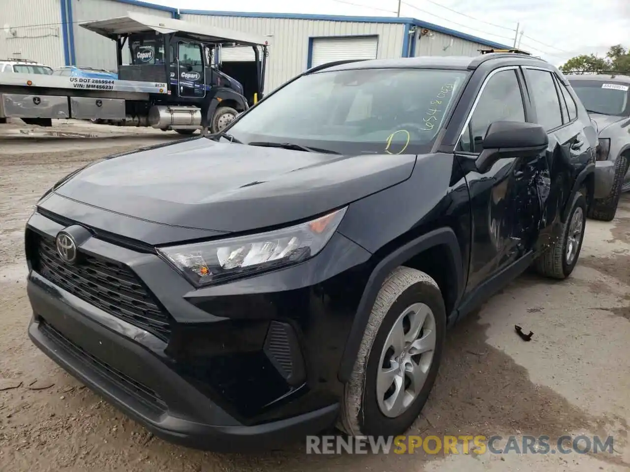 9 Photograph of a damaged car 2T3H1RFV3LW060944 TOYOTA RAV4 2020