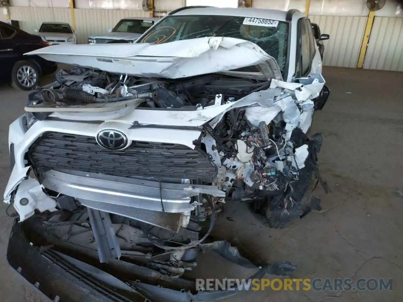 9 Photograph of a damaged car 2T3H1RFV3LW069188 TOYOTA RAV4 2020