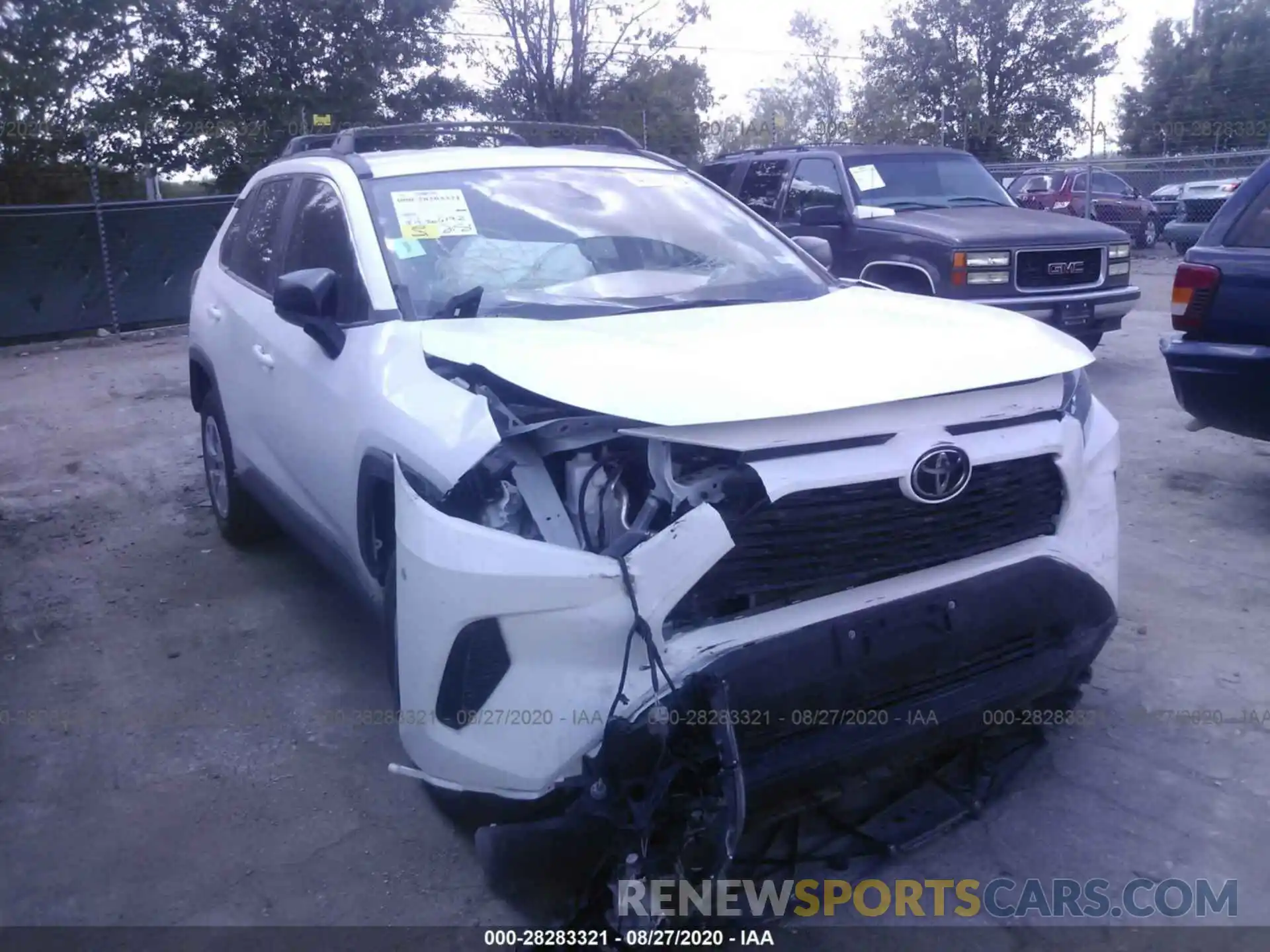 1 Photograph of a damaged car 2T3H1RFV3LW073631 TOYOTA RAV4 2020