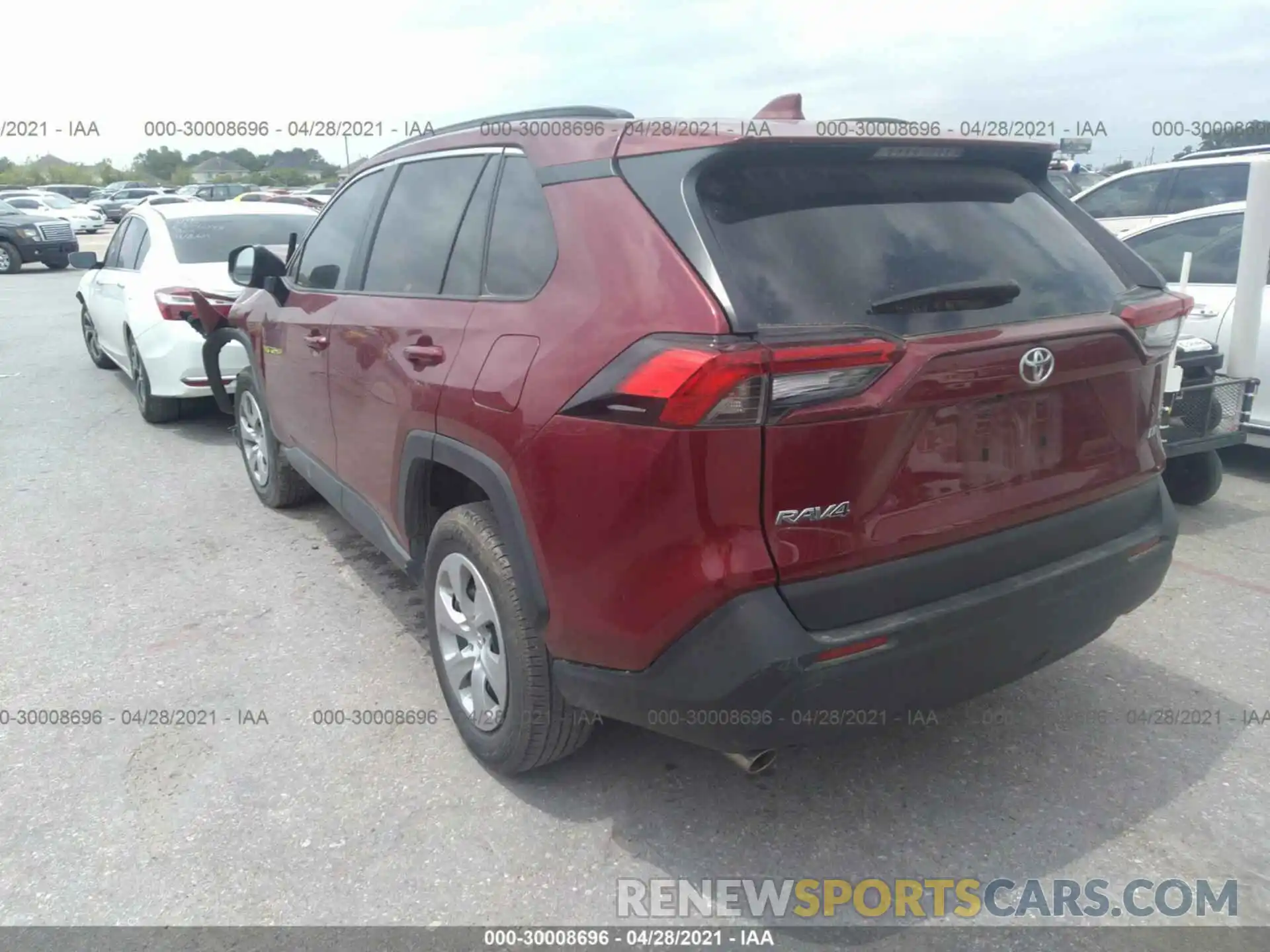 3 Photograph of a damaged car 2T3H1RFV3LW074763 TOYOTA RAV4 2020