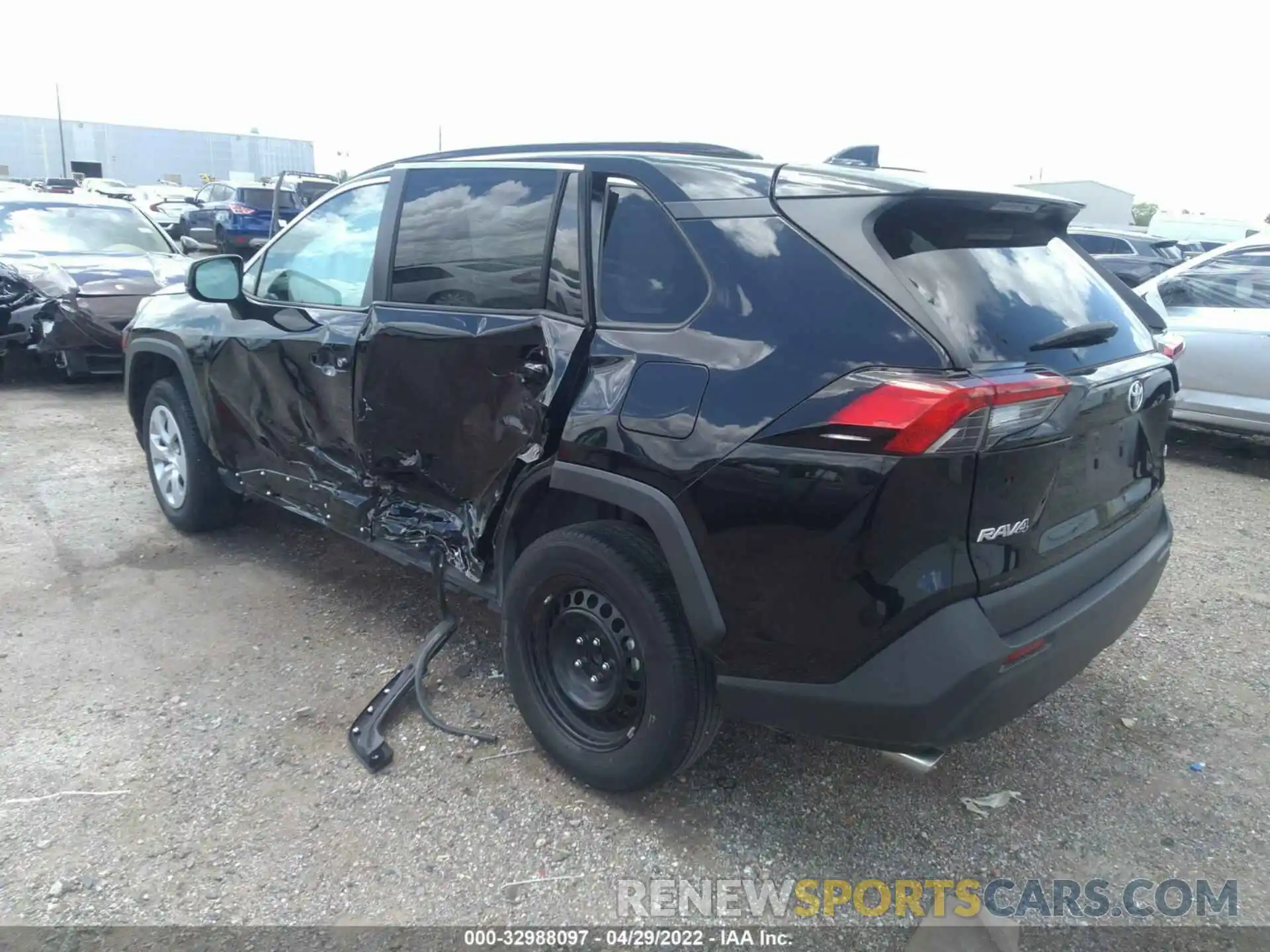 3 Фотография поврежденного автомобиля 2T3H1RFV4LC036900 TOYOTA RAV4 2020