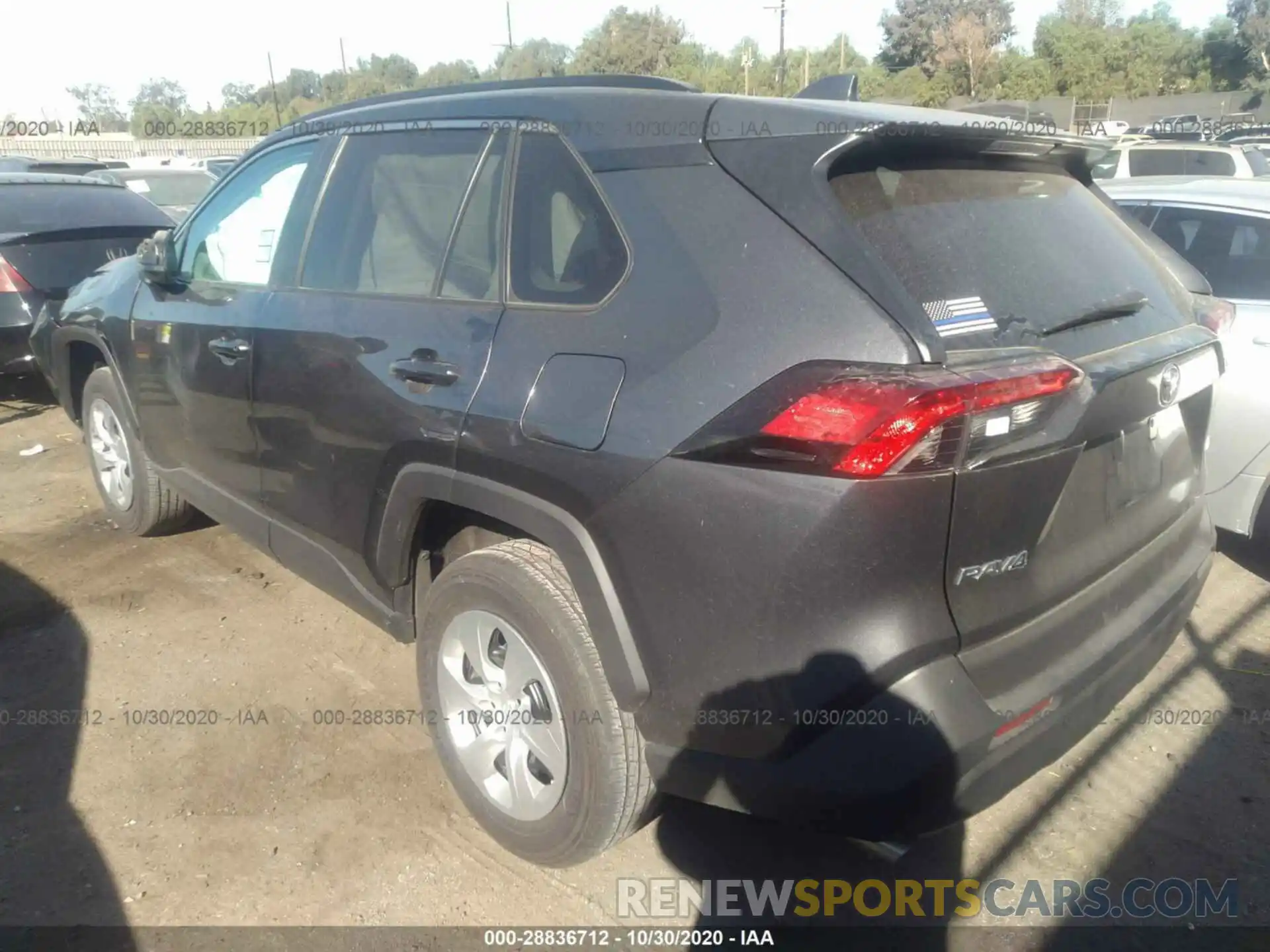 3 Photograph of a damaged car 2T3H1RFV4LC044026 TOYOTA RAV4 2020