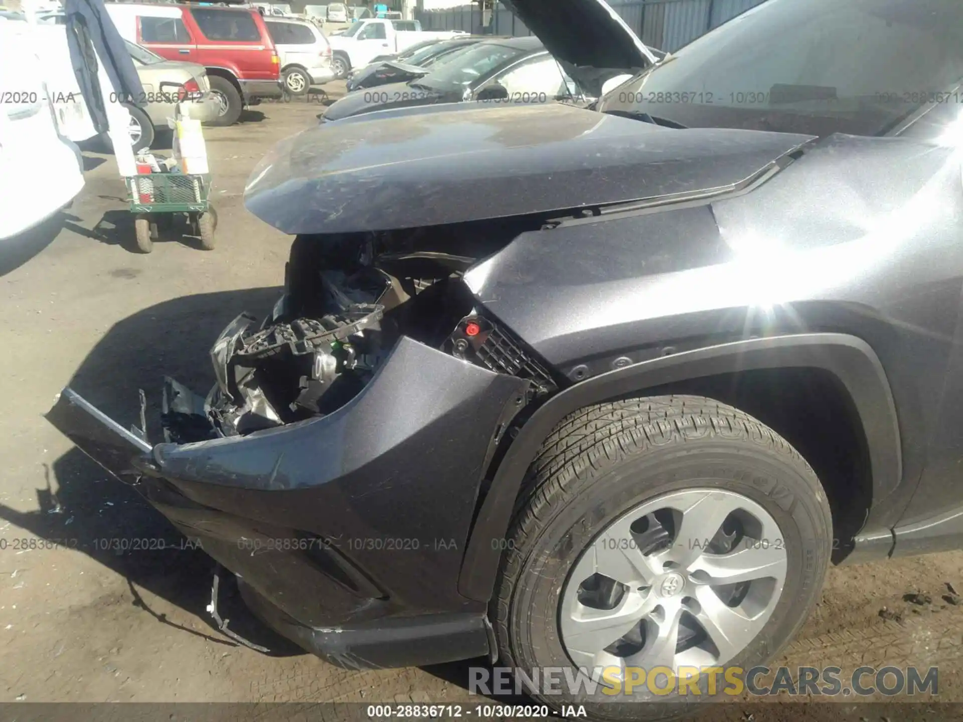 6 Photograph of a damaged car 2T3H1RFV4LC044026 TOYOTA RAV4 2020