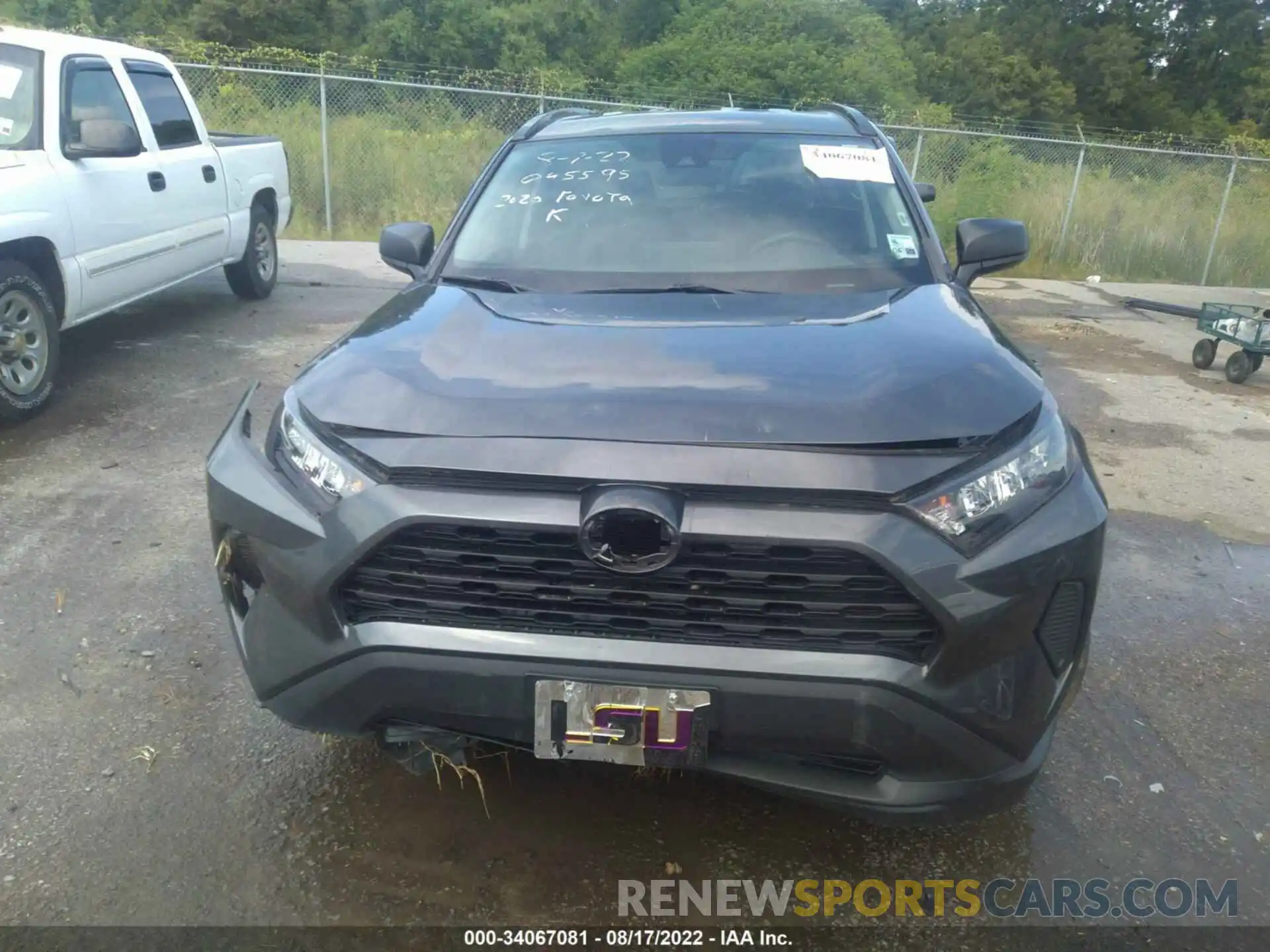 6 Photograph of a damaged car 2T3H1RFV4LC045595 TOYOTA RAV4 2020