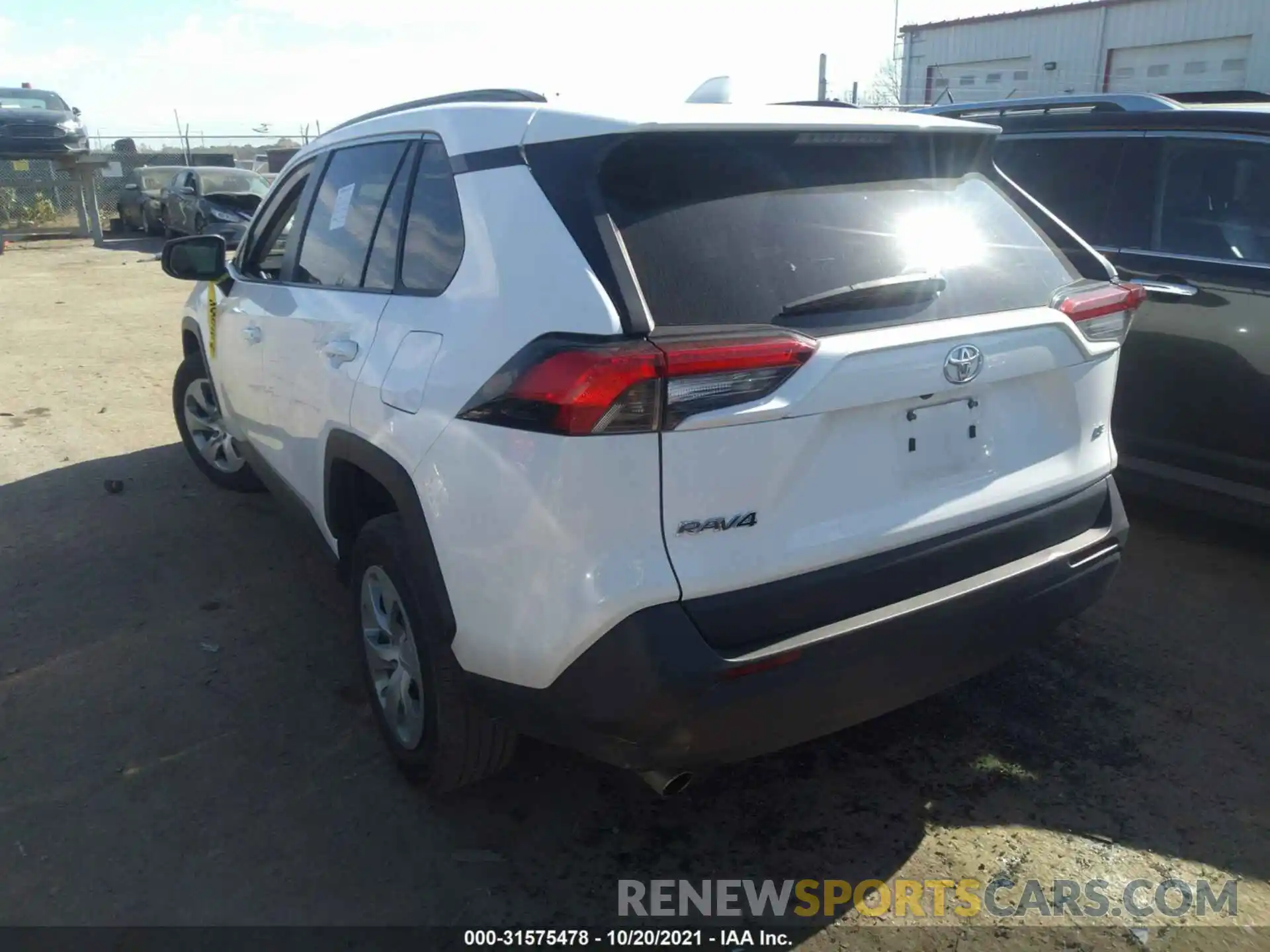 3 Photograph of a damaged car 2T3H1RFV4LC050988 TOYOTA RAV4 2020