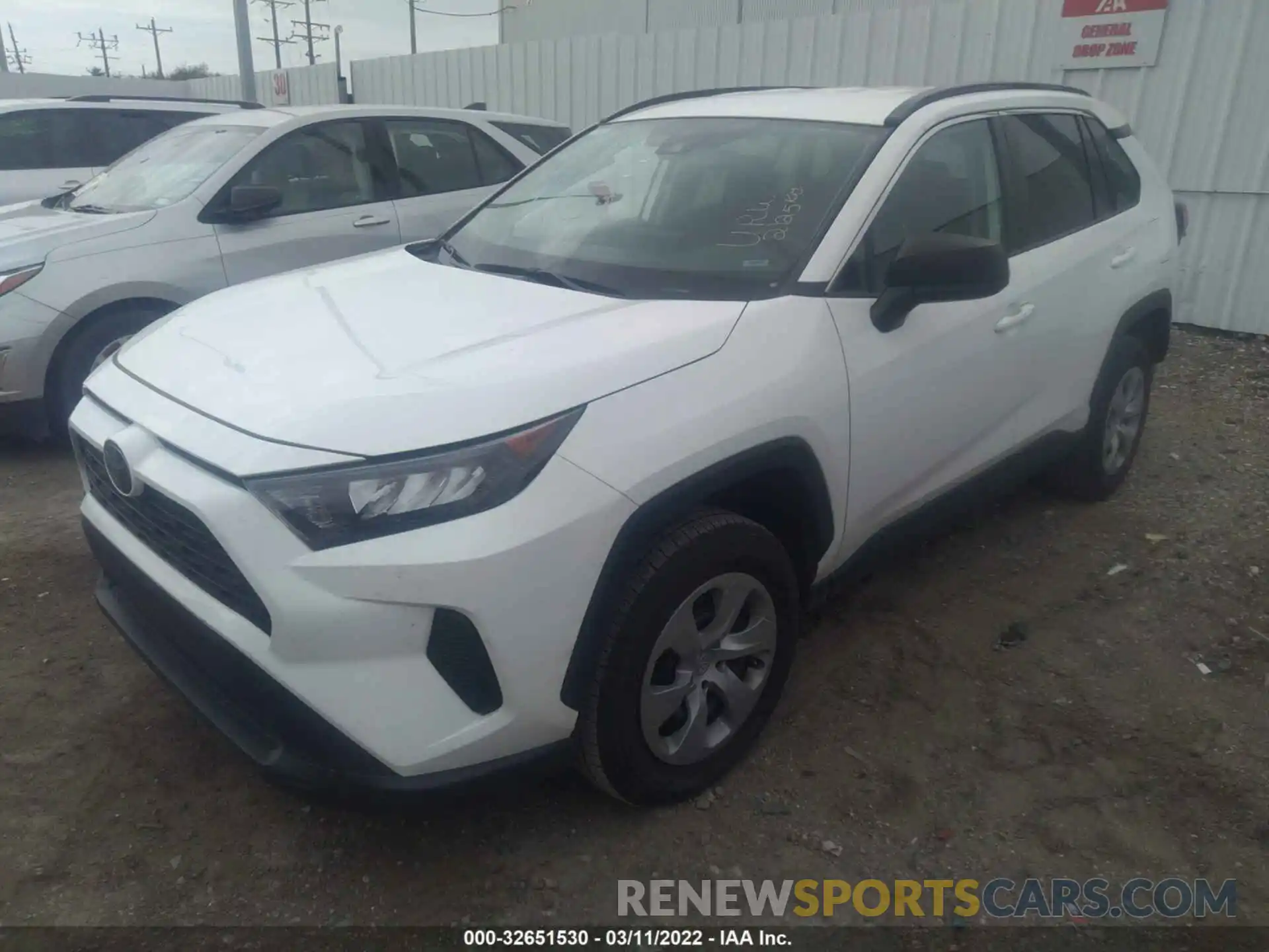 2 Photograph of a damaged car 2T3H1RFV4LC052725 TOYOTA RAV4 2020