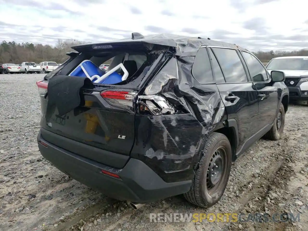 4 Photograph of a damaged car 2T3H1RFV4LC077141 TOYOTA RAV4 2020