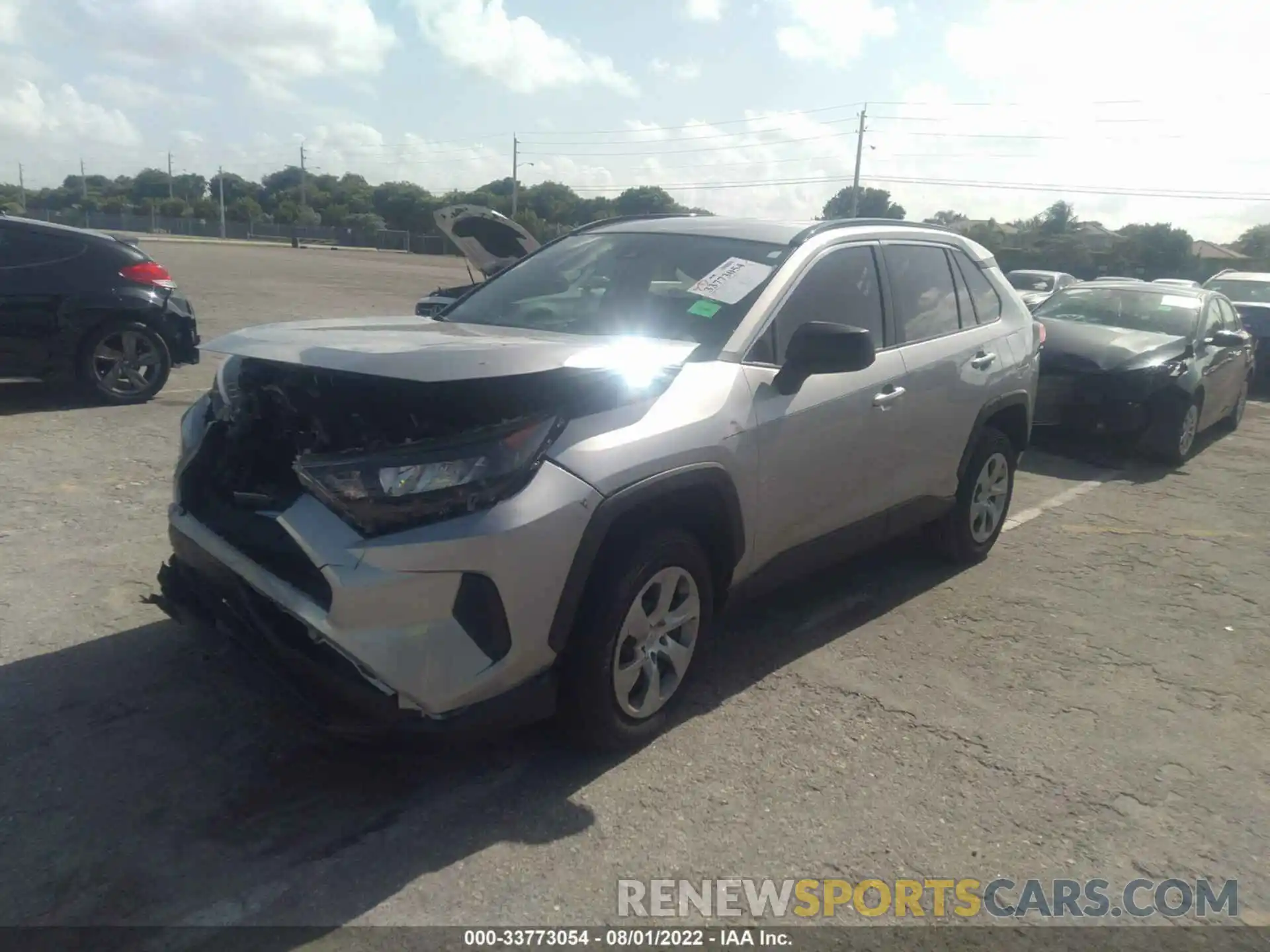 2 Photograph of a damaged car 2T3H1RFV4LC084770 TOYOTA RAV4 2020