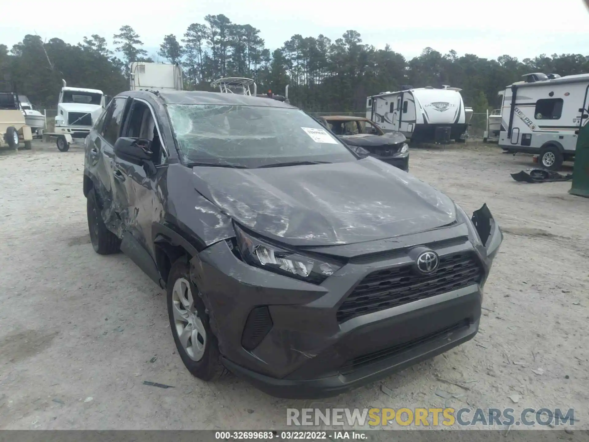 6 Photograph of a damaged car 2T3H1RFV4LW057955 TOYOTA RAV4 2020